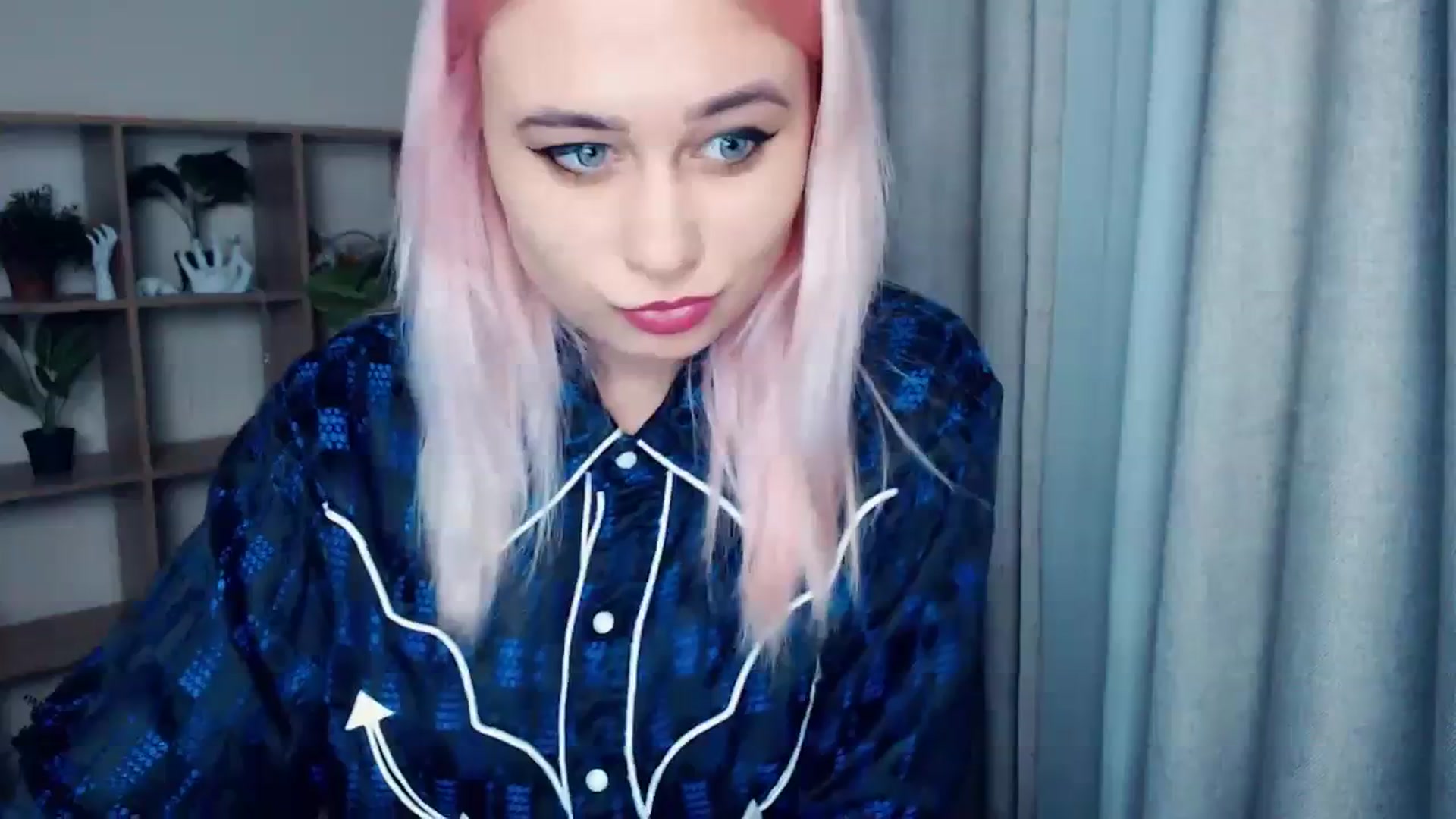 Gallery image thumbnail from Kukla_kolduna's myfreecams stream on, 12/24/2023, 15:08 image 16 of 20