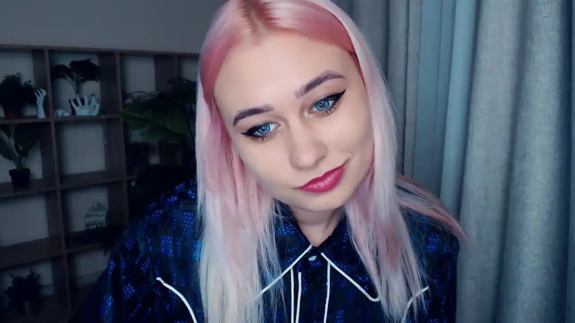 Gallery image thumbnail from Kukla_kolduna's myfreecams stream on, 12/24/2023, 15:08 image 15 of 20