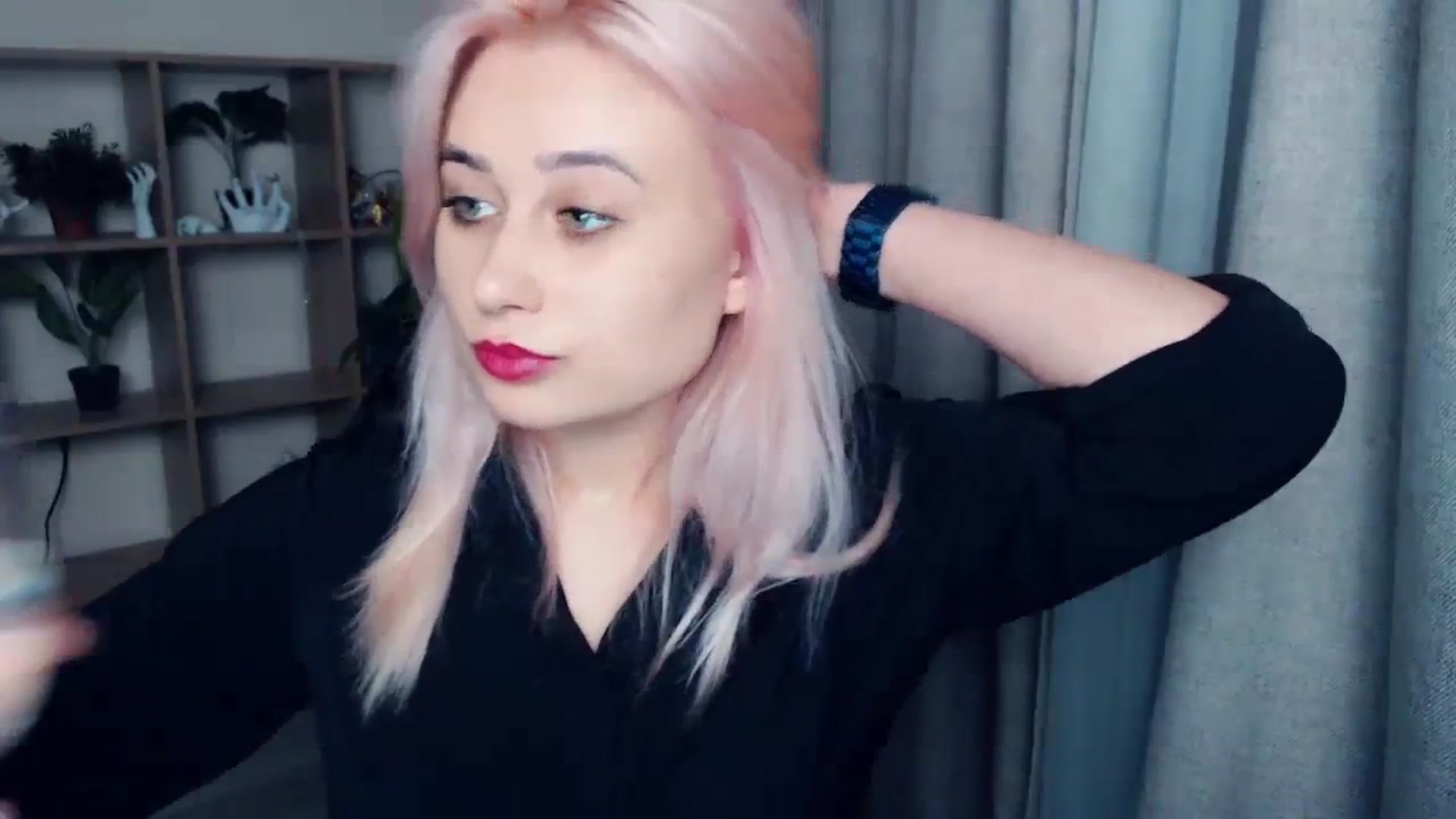 Gallery image thumbnail from Kukla_kolduna's myfreecams stream on, 12/25/2023, 17:42 image 20 of 20