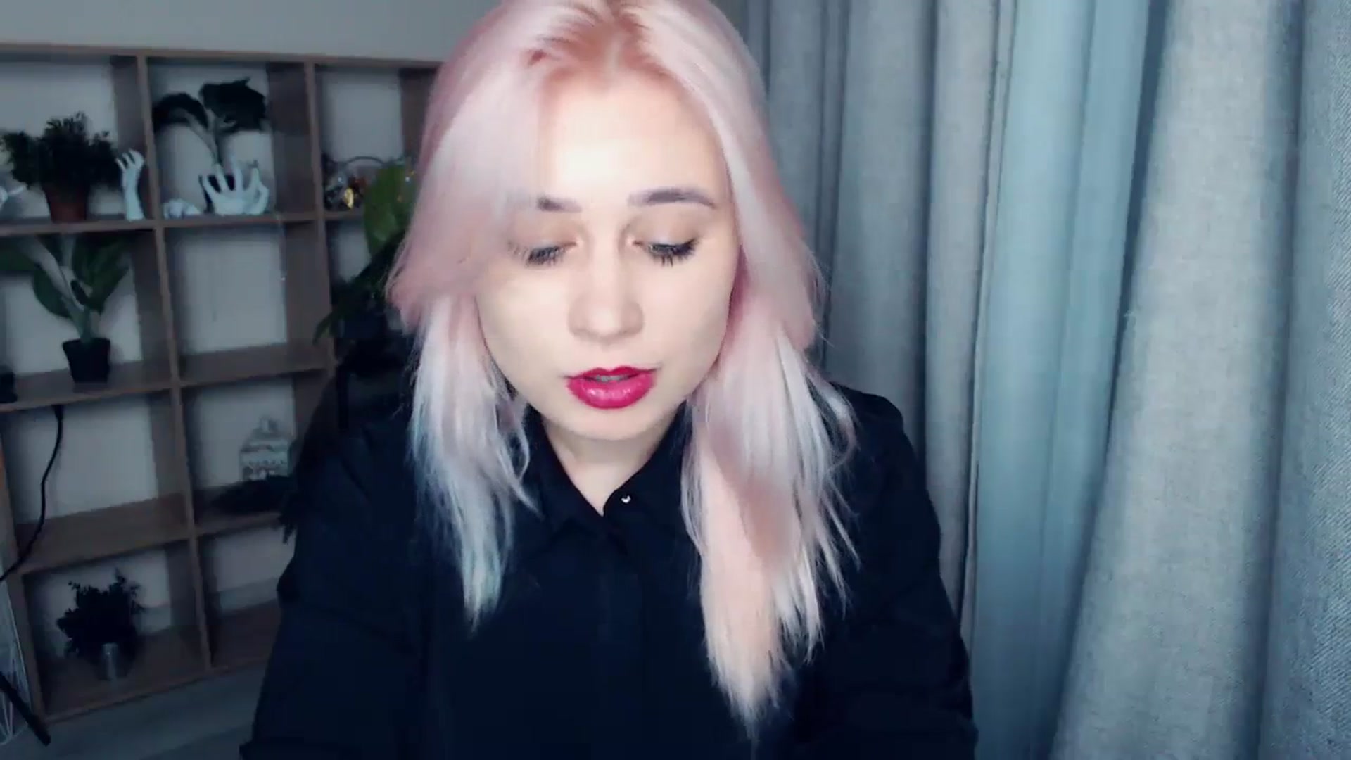 Gallery image thumbnail from Kukla_kolduna's myfreecams stream on, 12/25/2023, 17:42 image 9 of 20