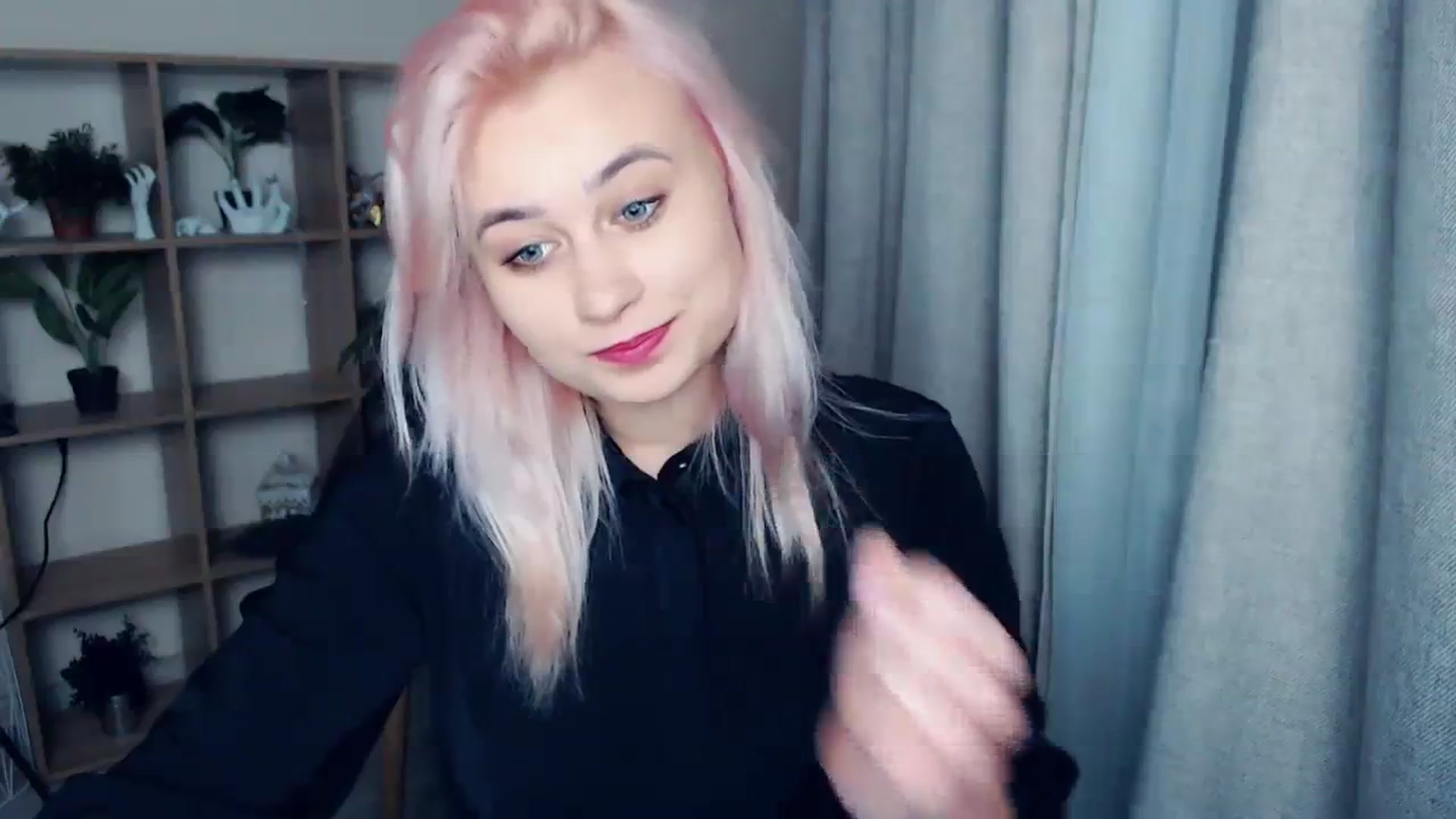 Gallery image thumbnail from Kukla_kolduna's myfreecams stream on, 12/25/2023, 17:42 image 4 of 20