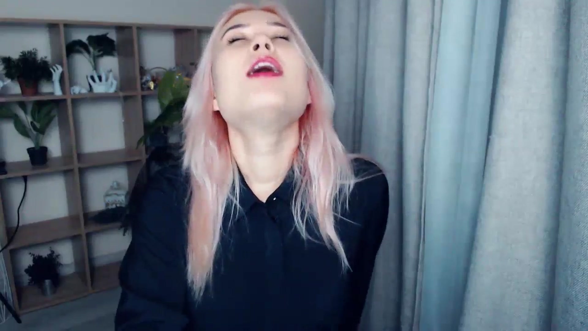 Gallery image thumbnail from Kukla_kolduna's myfreecams stream on, 12/25/2023, 17:42 image 2 of 20