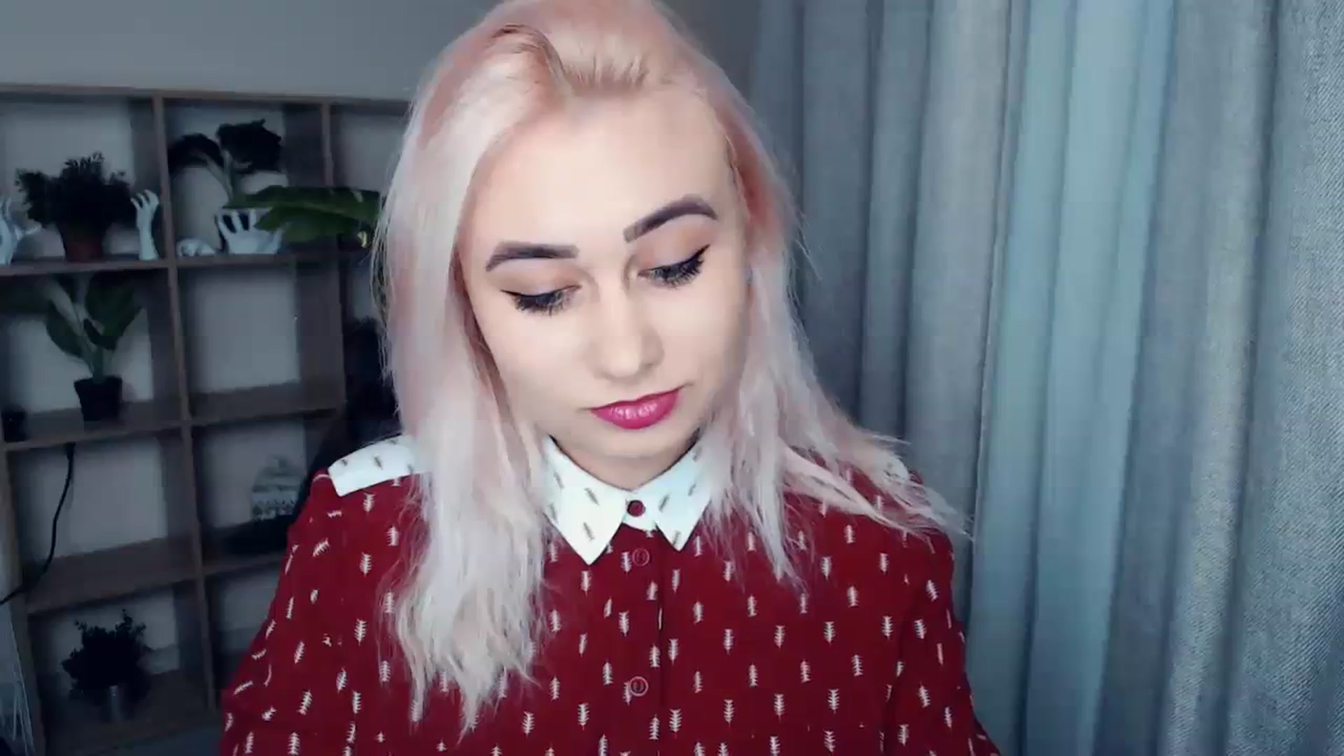 Gallery image thumbnail from Kukla_kolduna's myfreecams stream on, 12/28/2023, 14:44 image 10 of 20