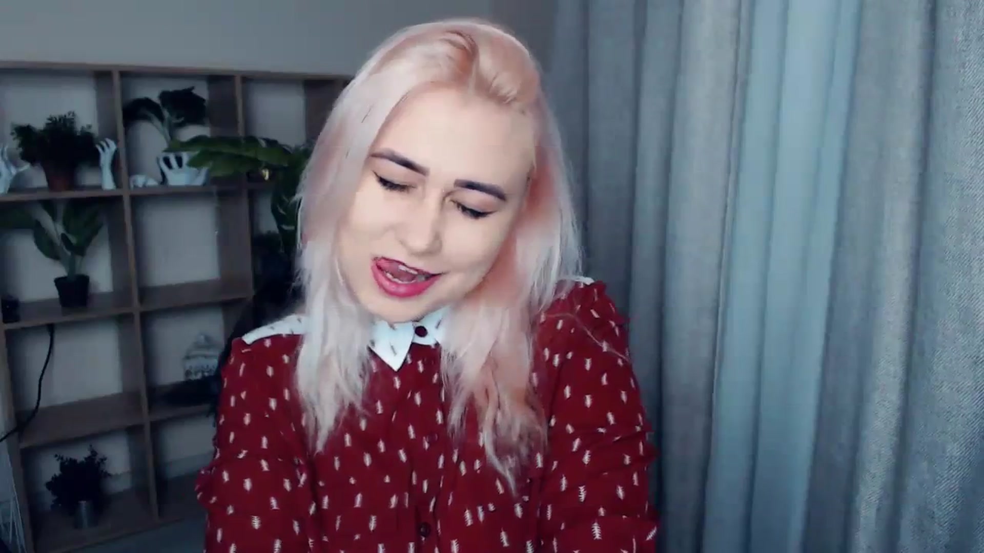 Gallery image thumbnail from Kukla_kolduna's myfreecams stream on, 12/28/2023, 14:44 image 11 of 20