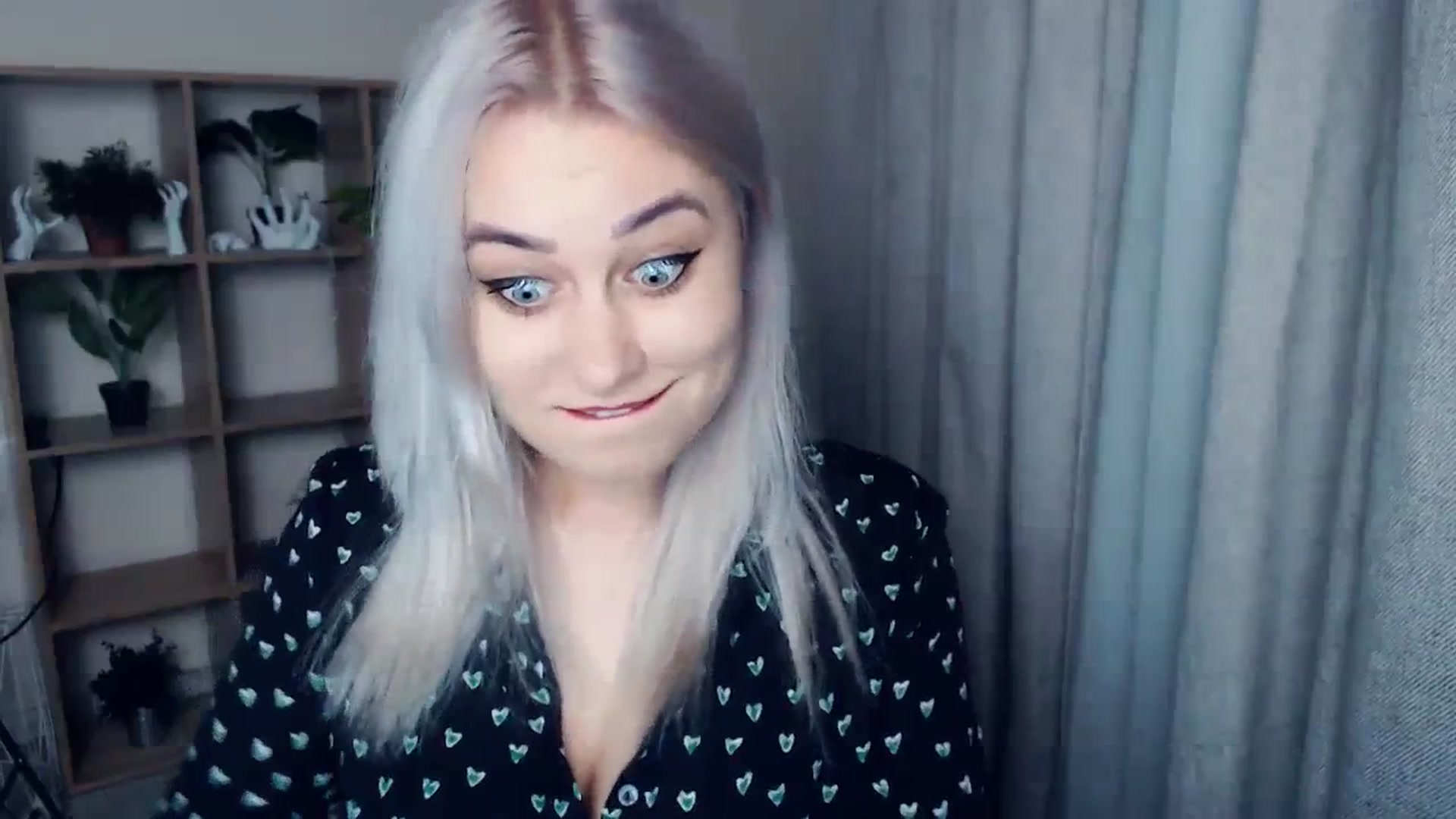 Gallery image thumbnail from Kukla_kolduna's myfreecams stream on, 12/29/2023, 15:12 image 9 of 20