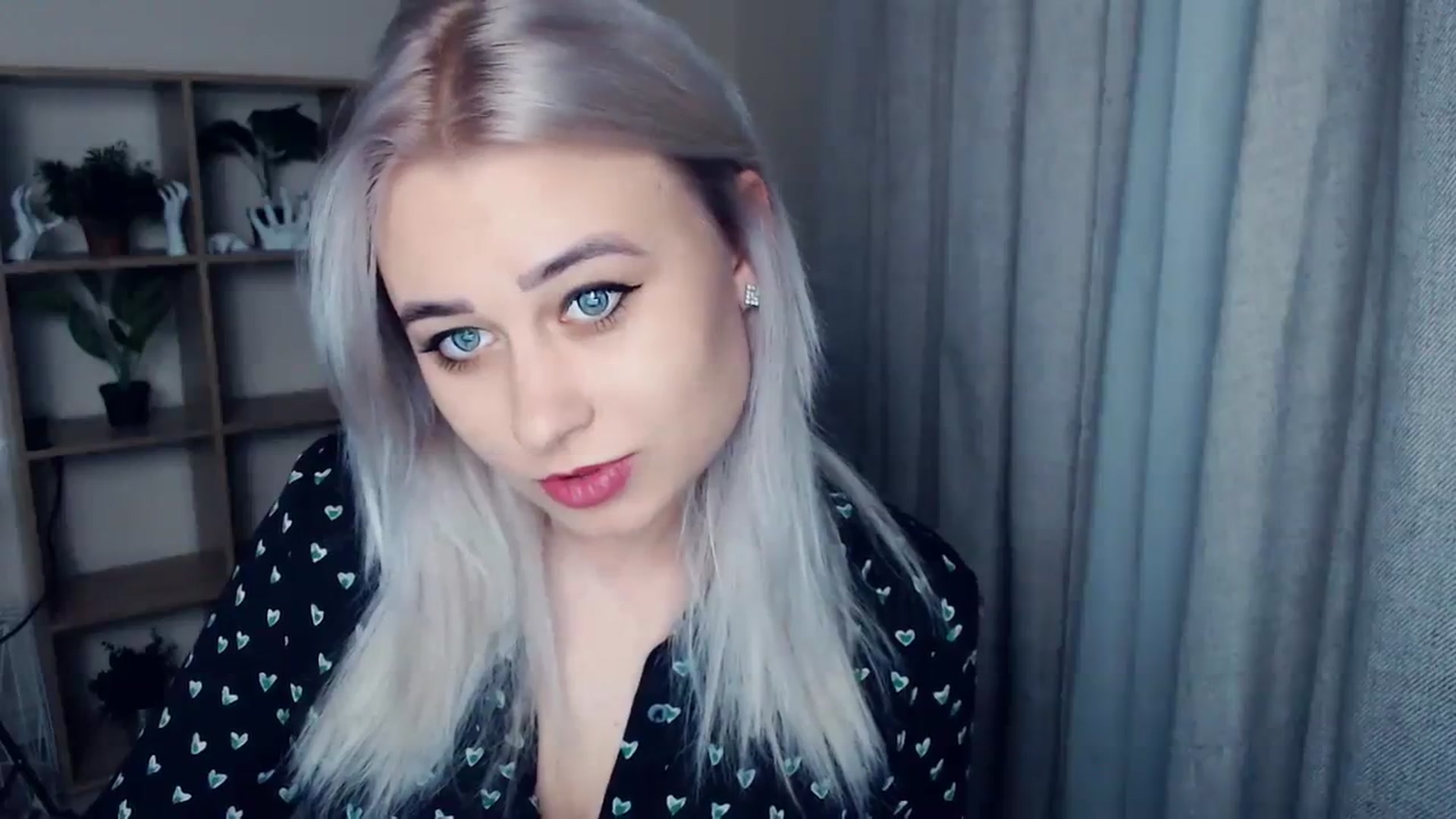 Gallery image thumbnail from Kukla_kolduna's myfreecams stream on, 12/29/2023, 15:12 image 3 of 20