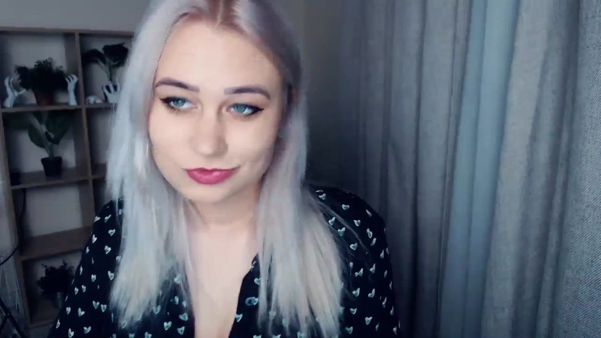 Gallery image thumbnail from Kukla_kolduna's myfreecams stream on, 12/29/2023, 15:12 image 7 of 20