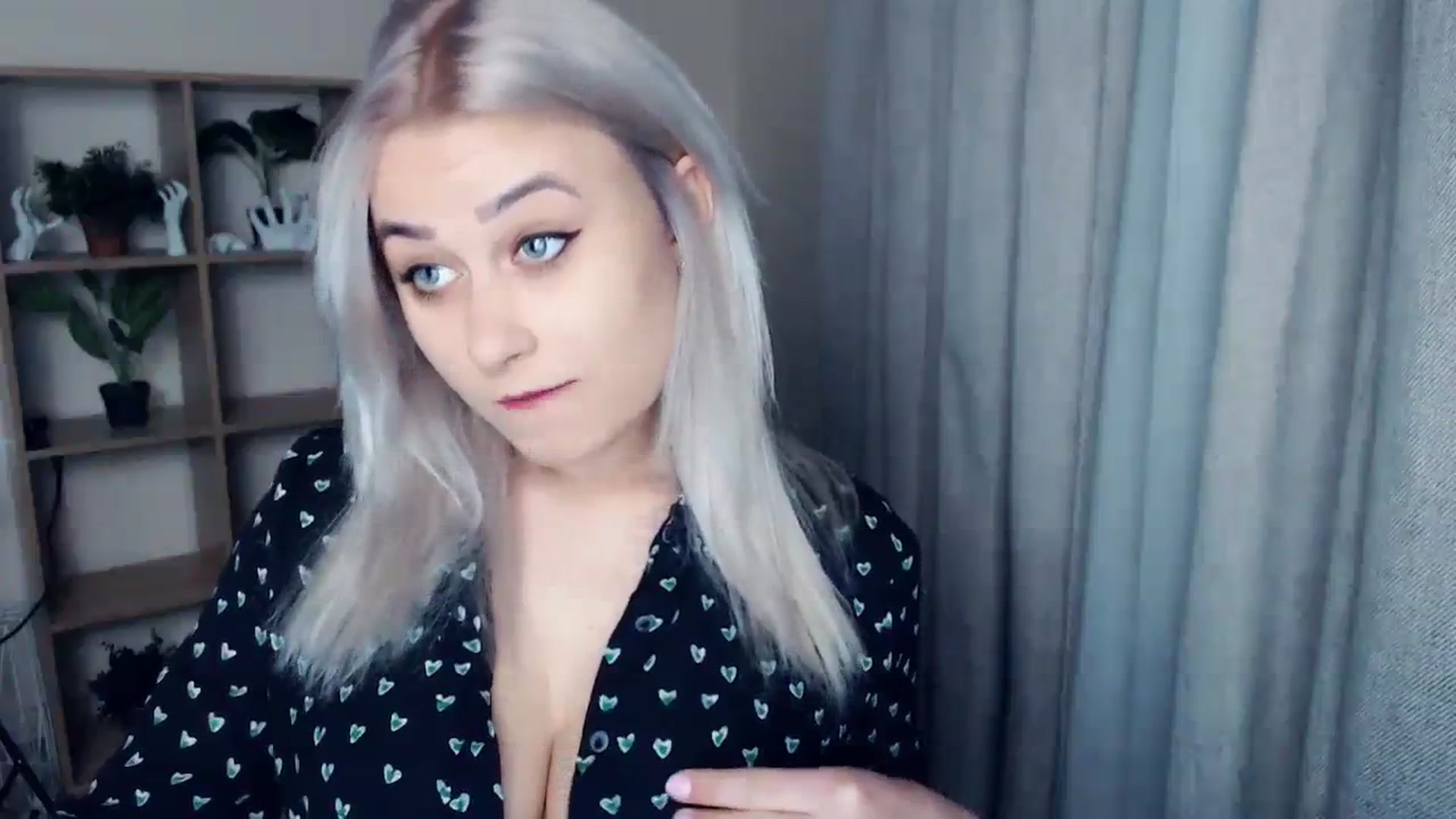 Gallery image thumbnail from Kukla_kolduna's myfreecams stream on, 12/29/2023, 15:12 image 5 of 20