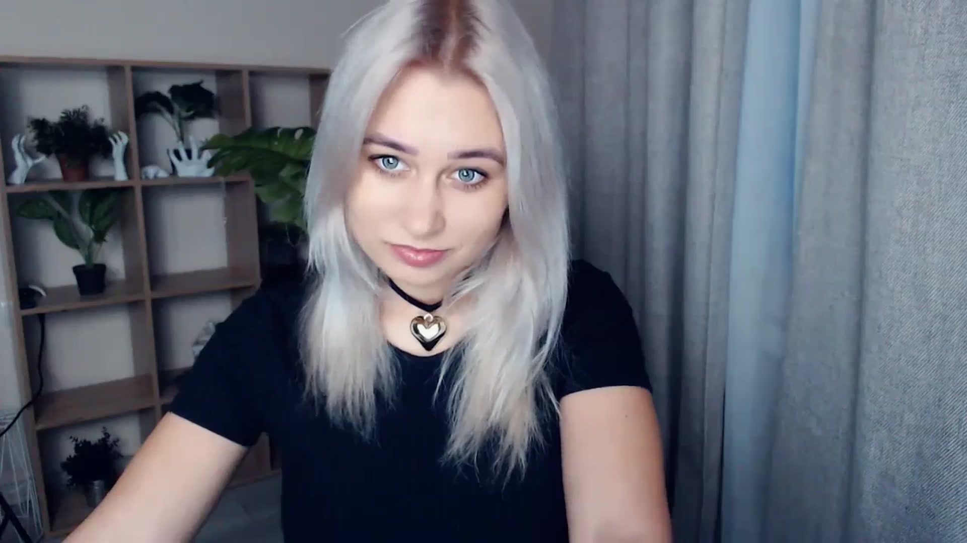 Gallery image thumbnail from Kukla_kolduna's myfreecams stream on, 12/30/2023, 15:15 image 5 of 20