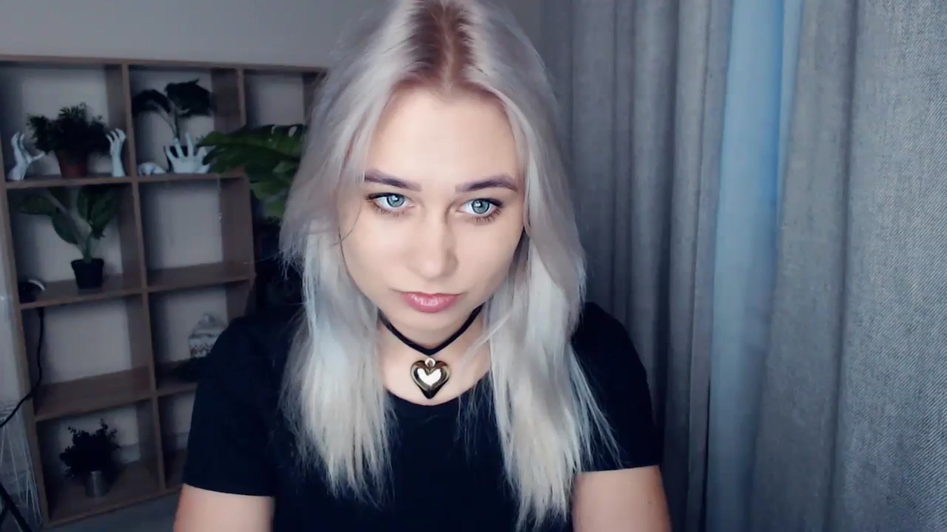 Gallery image thumbnail from Kukla_kolduna's myfreecams stream on, 12/30/2023, 15:15 image 3 of 20
