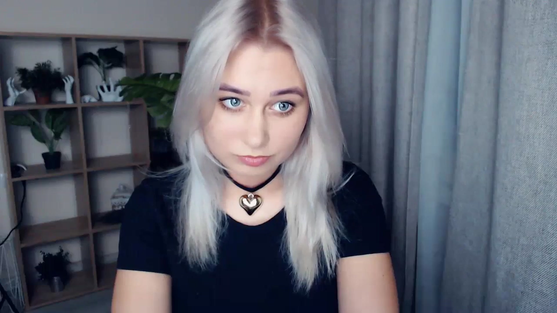 Gallery image thumbnail from Kukla_kolduna's myfreecams stream on, 12/30/2023, 15:15 image 12 of 20