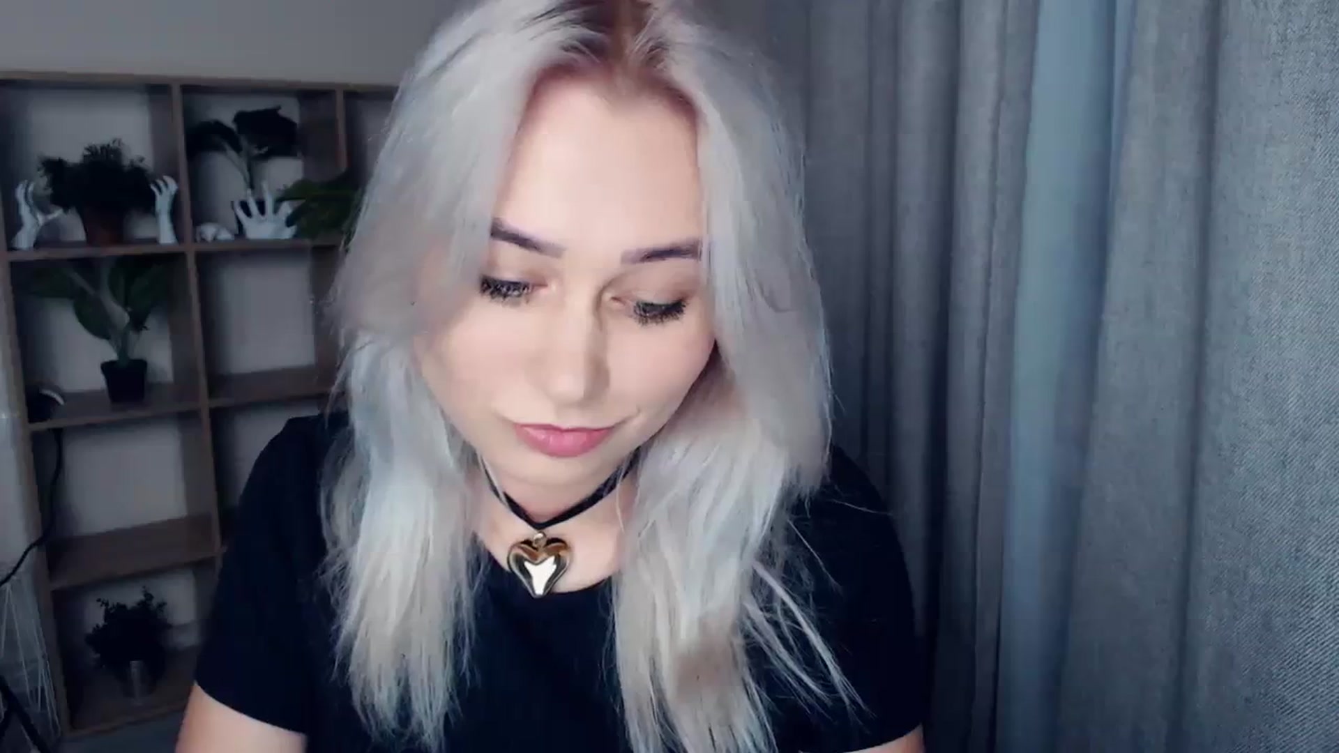 Gallery image thumbnail from Kukla_kolduna's myfreecams stream on, 12/30/2023, 15:15 image 18 of 20