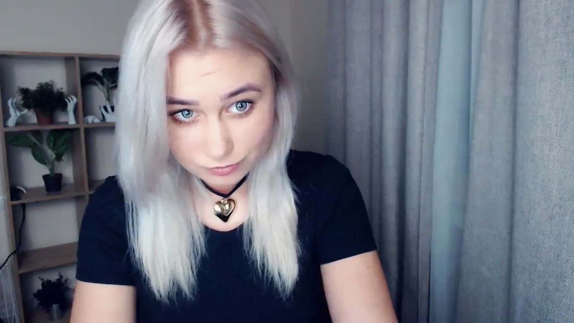 Gallery image thumbnail from Kukla_kolduna's myfreecams stream on, 12/30/2023, 15:15 image 15 of 20