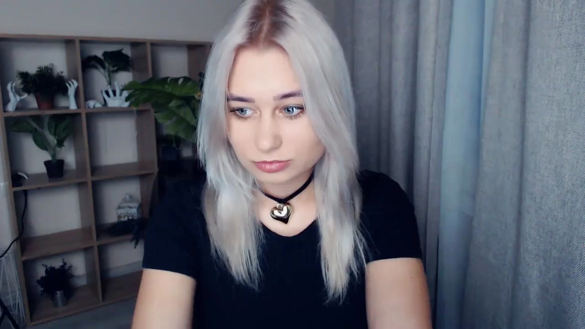 Gallery image thumbnail from Kukla_kolduna's myfreecams stream on, 12/30/2023, 15:15 image 7 of 20