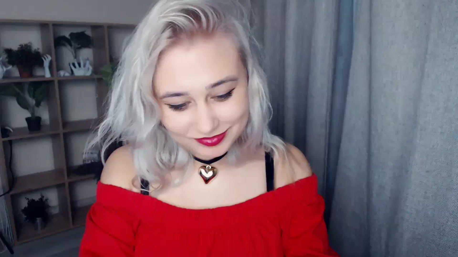Gallery image thumbnail from Kukla_kolduna's myfreecams stream on, 12/31/2023, 15:36 image 12 of 20