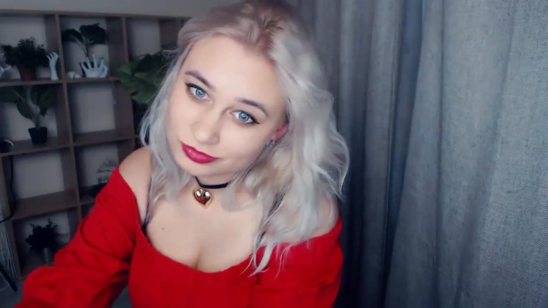 Gallery image thumbnail from Kukla_kolduna's myfreecams stream on, 12/31/2023, 15:36 image 14 of 20
