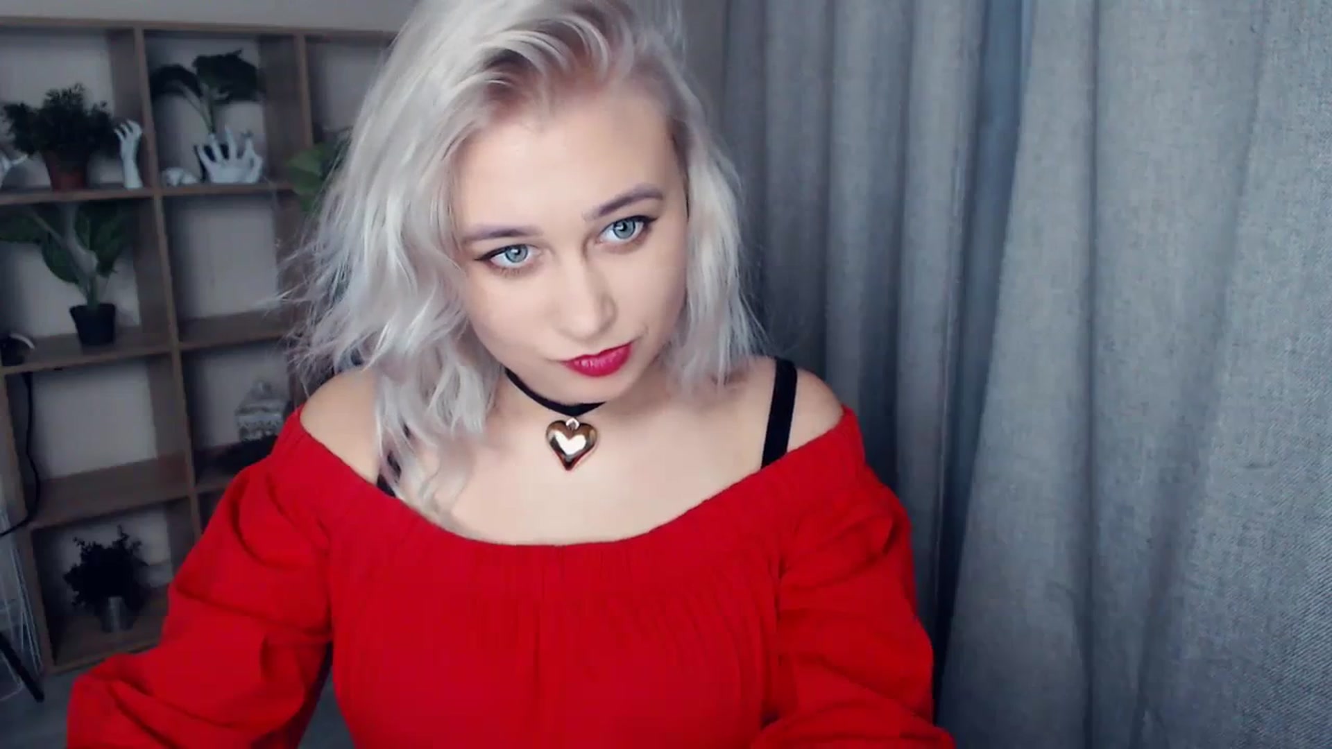 Gallery image thumbnail from Kukla_kolduna's myfreecams stream on, 12/31/2023, 15:36 image 18 of 20