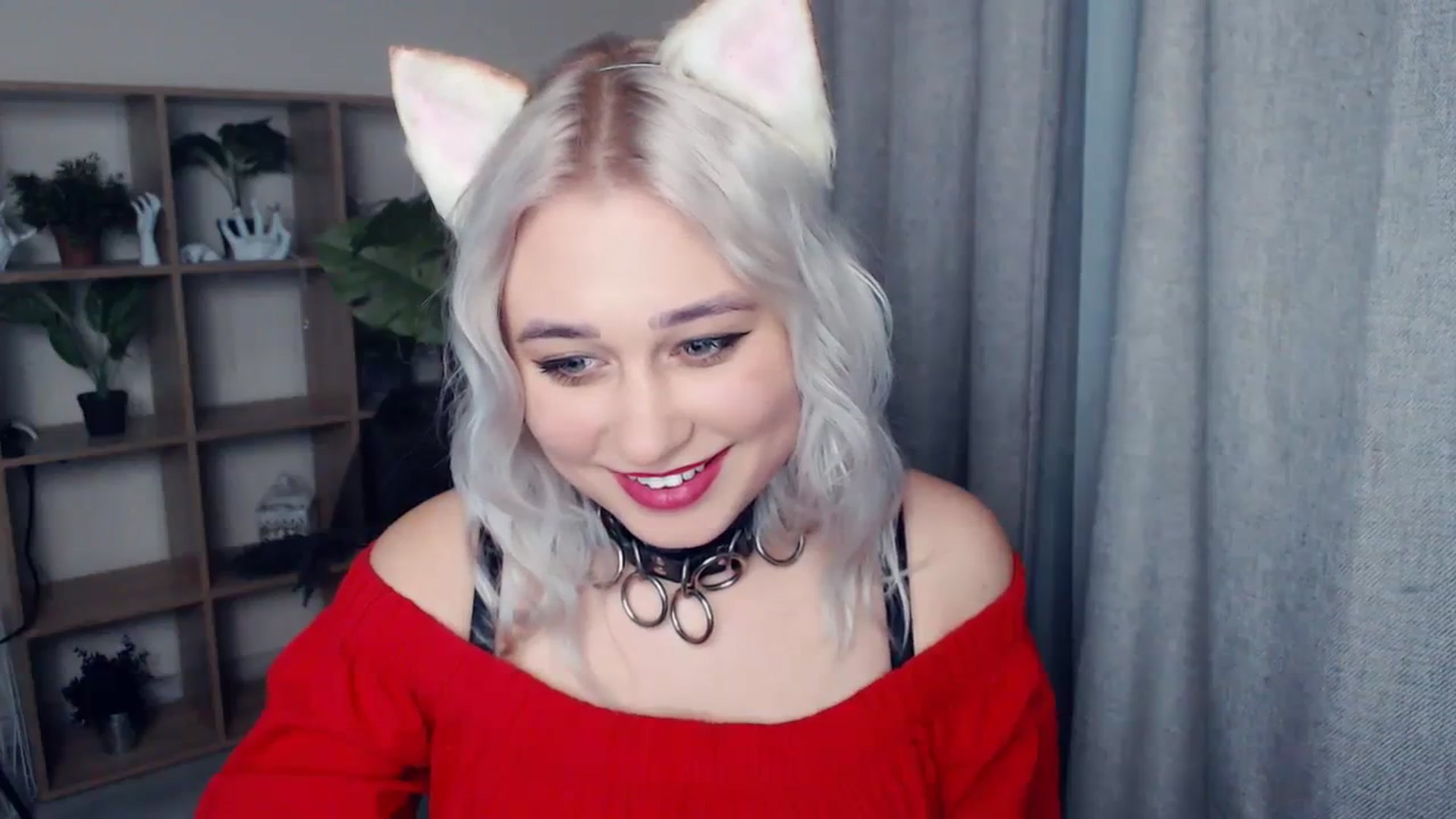 Gallery image thumbnail from Kukla_kolduna's myfreecams stream on, 12/31/2023, 17:04 image 10 of 20