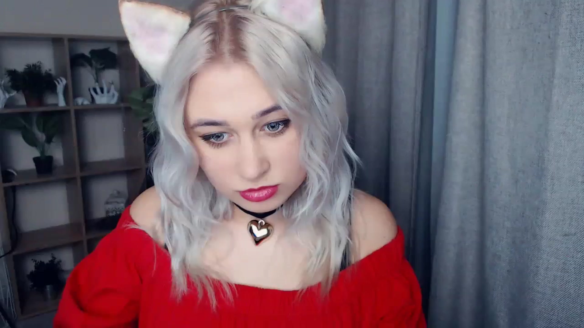 Gallery image thumbnail from Kukla_kolduna's myfreecams stream on, 12/31/2023, 17:04 image 18 of 20