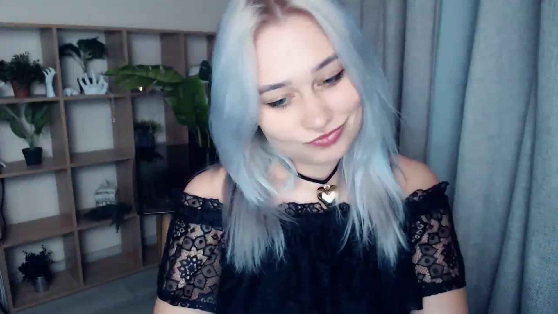 Gallery image thumbnail from Kukla_kolduna's myfreecams stream on, 01/05/2024, 17:21 image 4 of 20