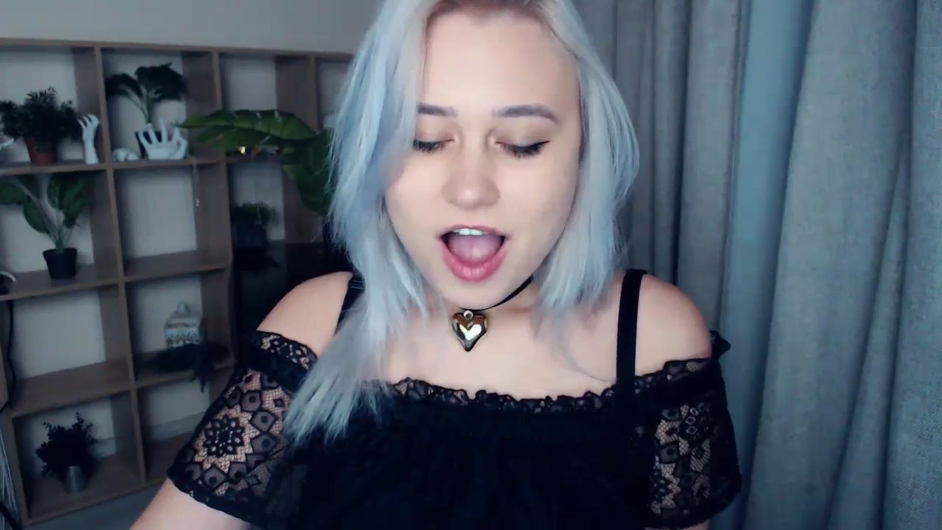Gallery image thumbnail from Kukla_kolduna's myfreecams stream on, 01/05/2024, 17:21 image 15 of 20
