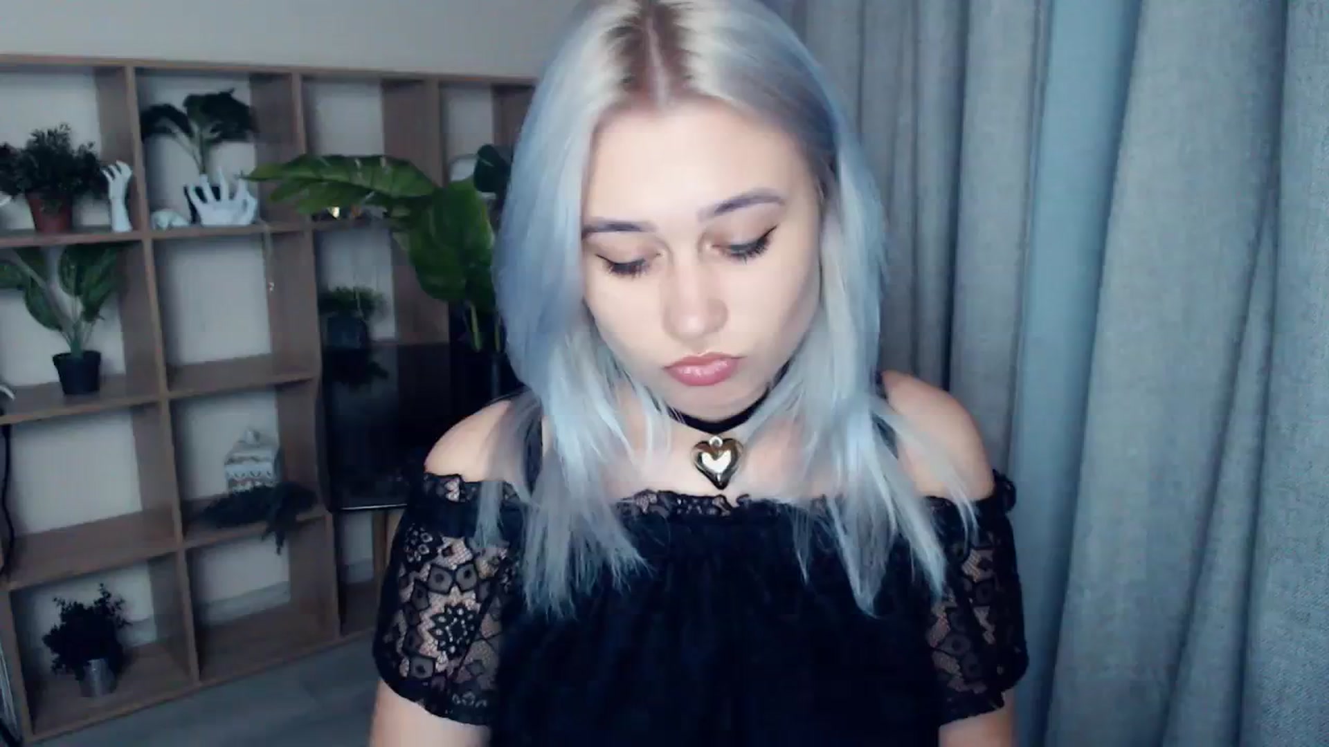 Gallery image thumbnail from Kukla_kolduna's myfreecams stream on, 01/05/2024, 17:21 image 6 of 20
