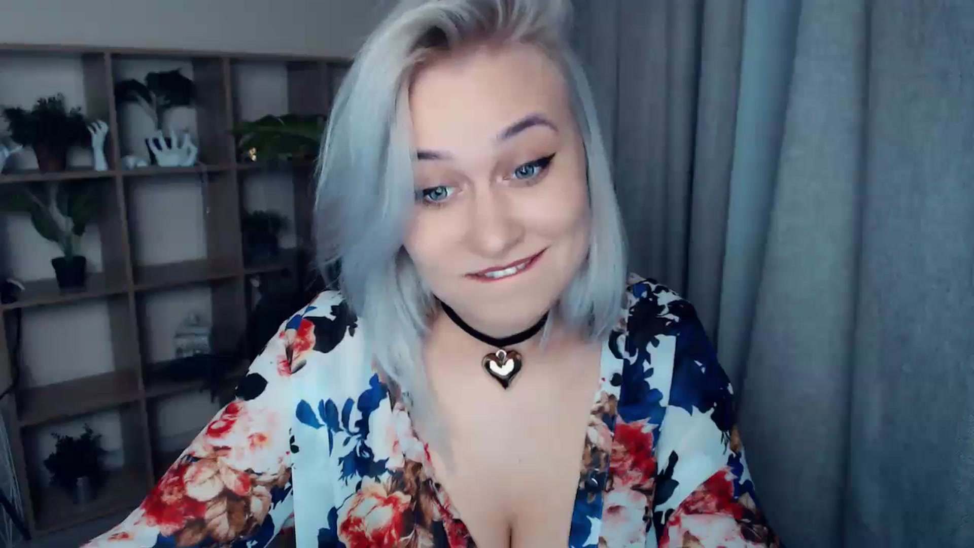 Gallery image thumbnail from Kukla_kolduna's myfreecams stream on, 01/06/2024, 15:47 image 4 of 20