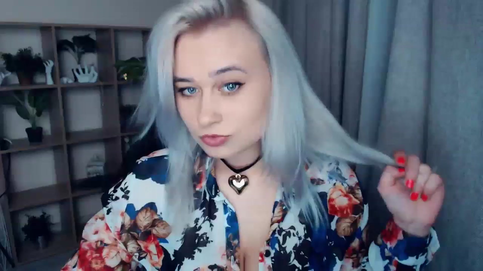 Gallery image thumbnail from Kukla_kolduna's myfreecams stream on, 01/06/2024, 15:47 image 2 of 20
