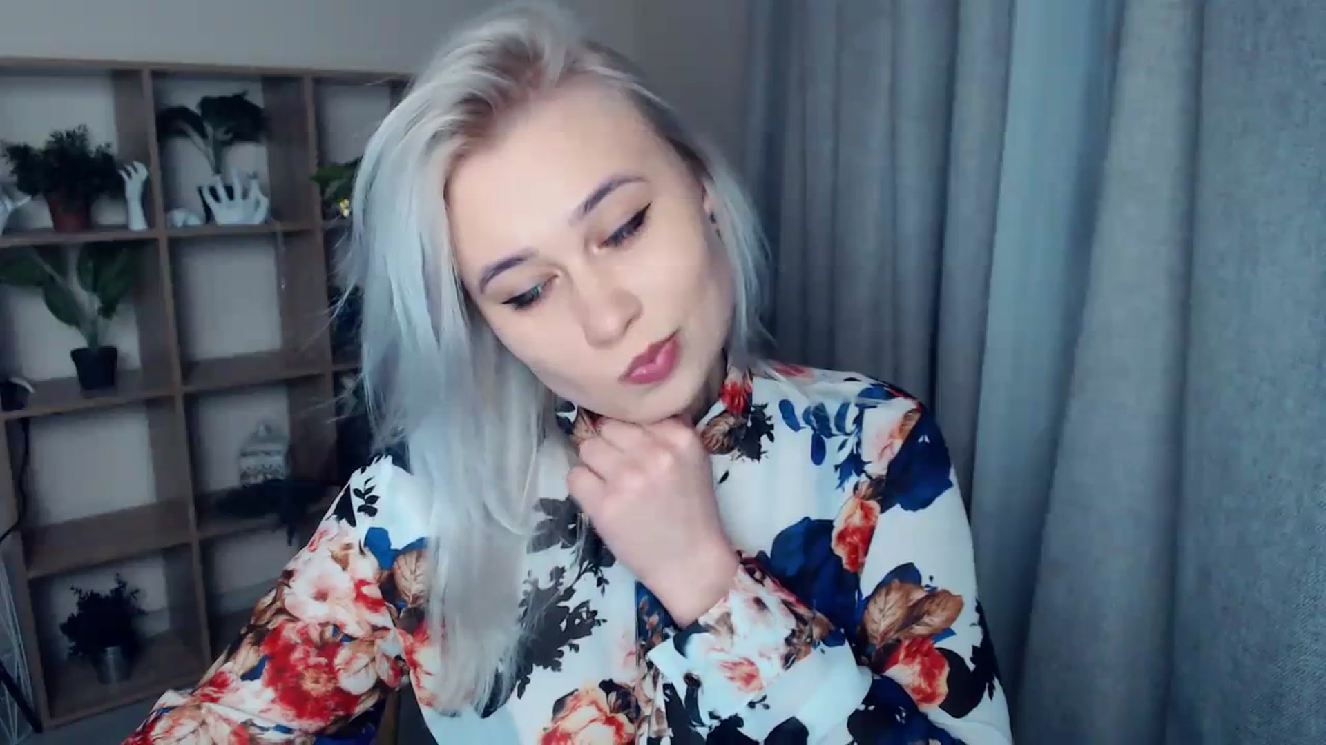 Gallery image thumbnail from Kukla_kolduna's myfreecams stream on, 01/06/2024, 15:47 image 16 of 20