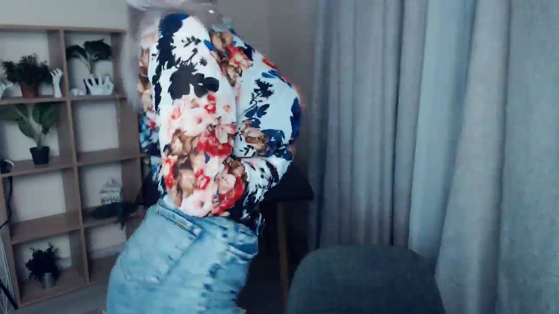 Gallery image thumbnail from Kukla_kolduna's myfreecams stream on, 01/06/2024, 15:47 image 7 of 20