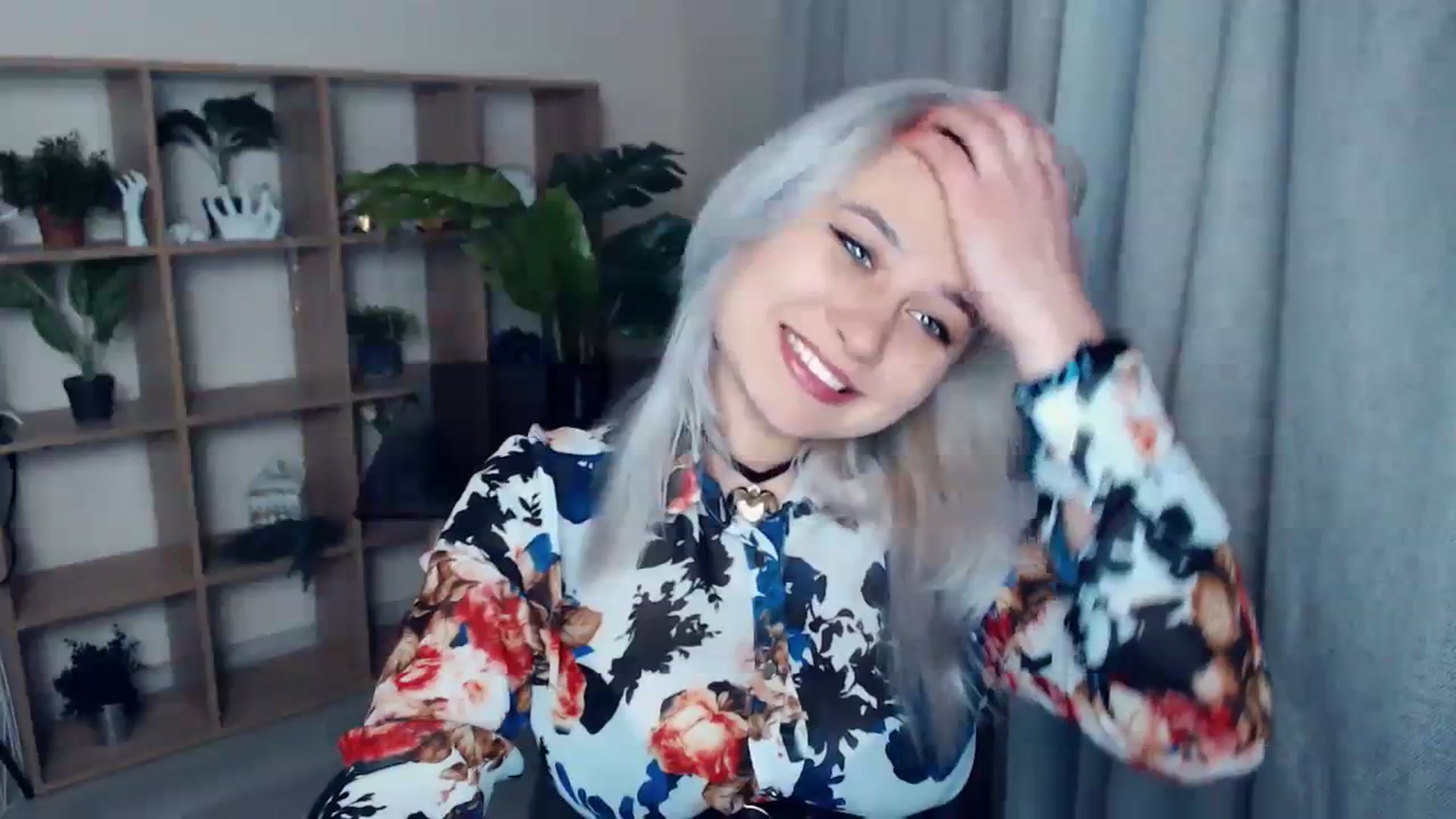 Gallery image thumbnail from Kukla_kolduna's myfreecams stream on, 01/06/2024, 18:20 image 8 of 20