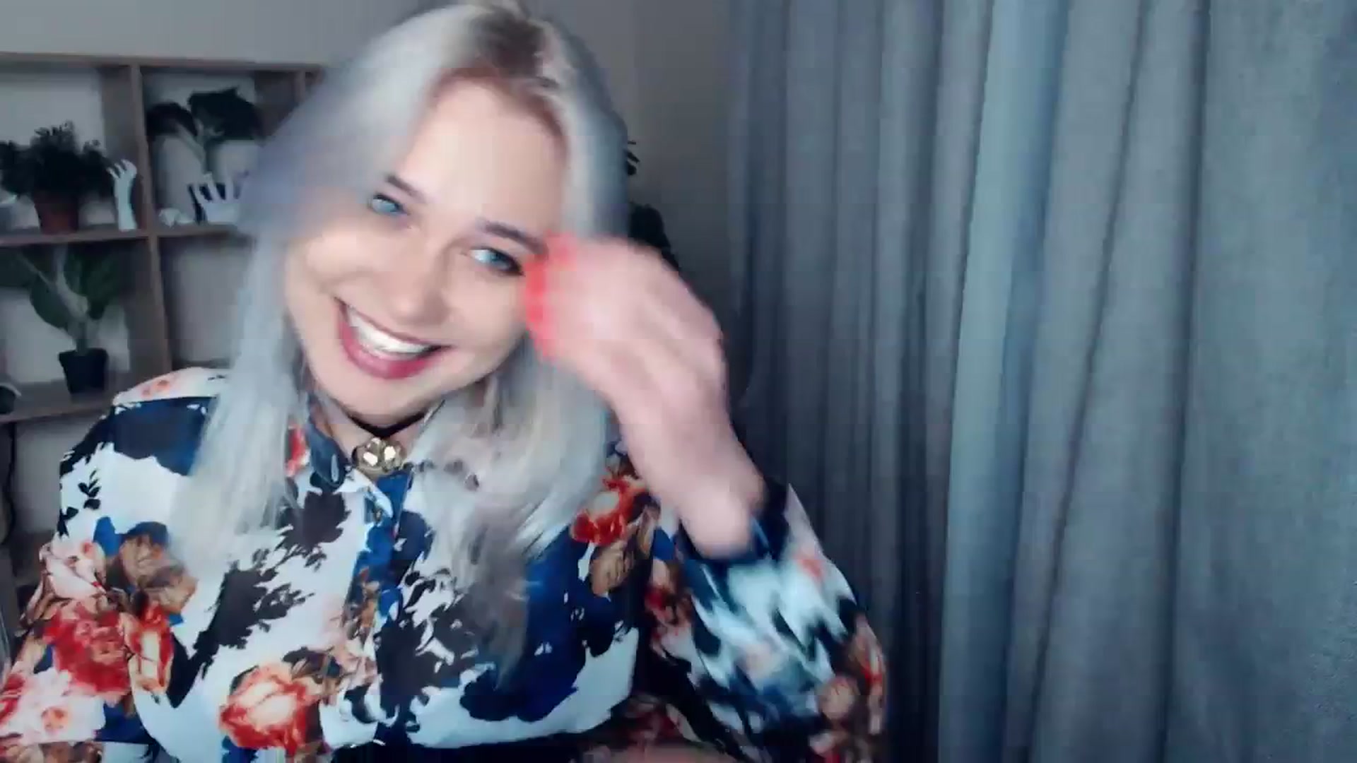 Gallery image thumbnail from Kukla_kolduna's myfreecams stream on, 01/06/2024, 18:20 image 12 of 20