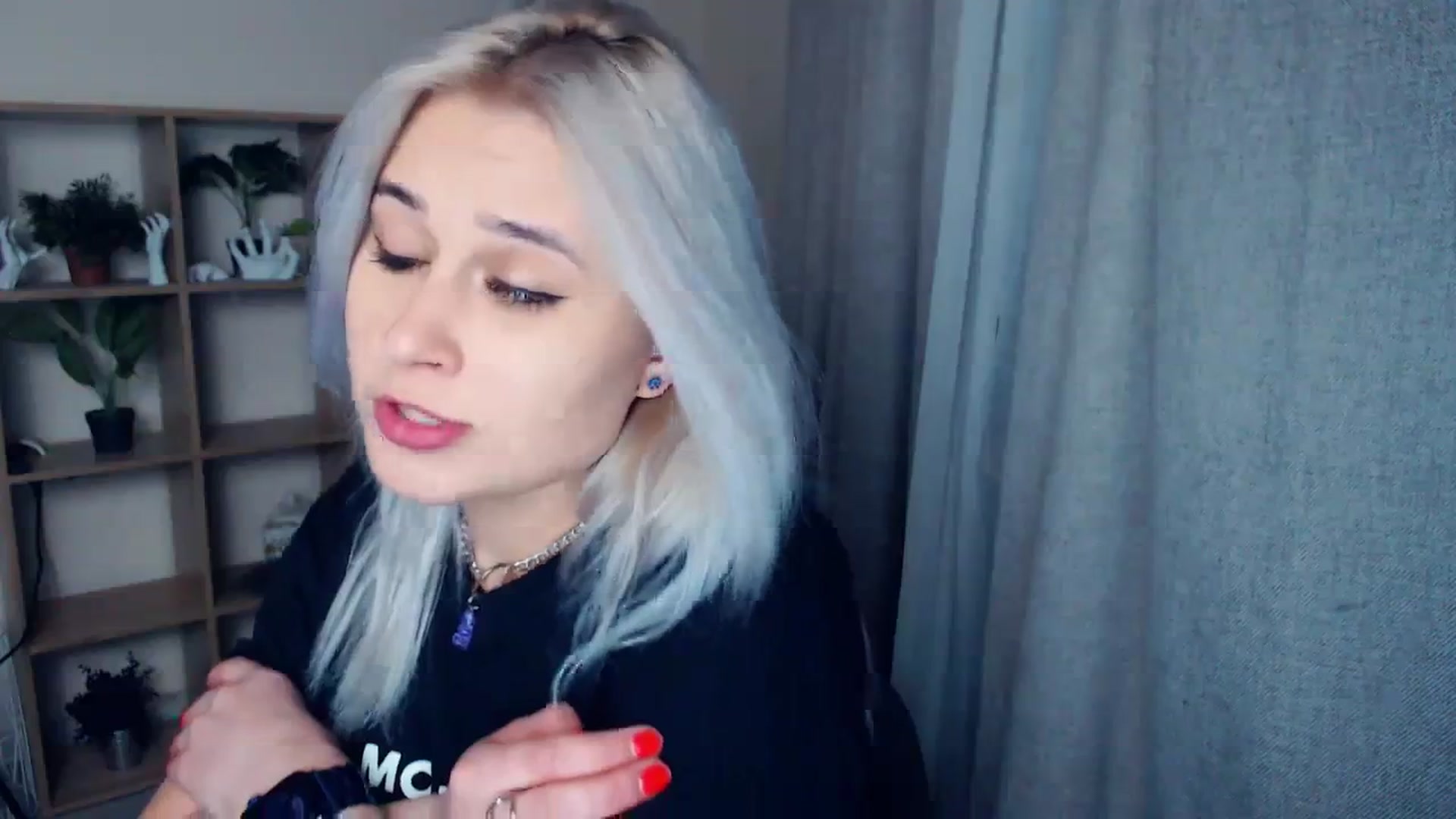 Gallery image thumbnail from Kukla_kolduna's myfreecams stream on, 01/07/2024, 20:06 image 7 of 20