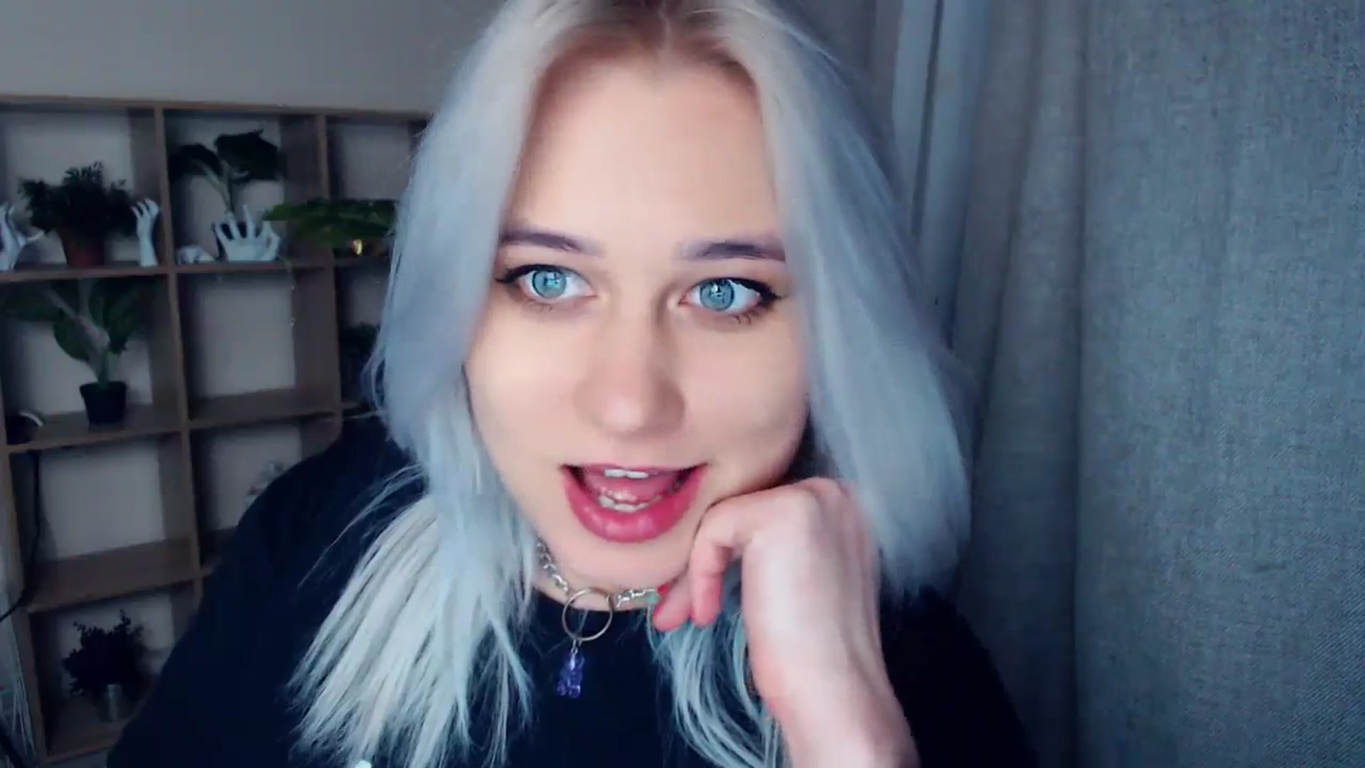 Gallery image thumbnail from Kukla_kolduna's myfreecams stream on, 01/07/2024, 20:06 image 9 of 20