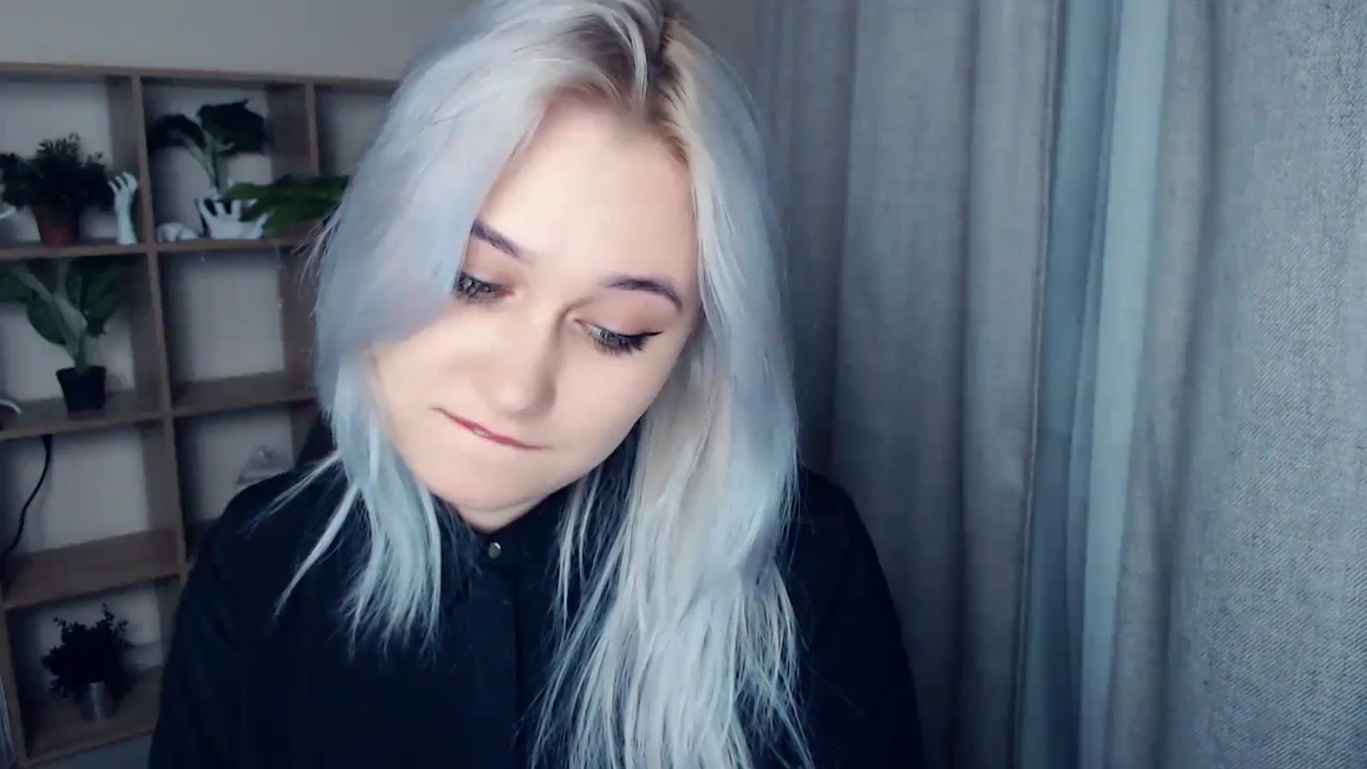 Gallery image thumbnail from Kukla_kolduna's myfreecams stream on, 01/11/2024, 17:56 image 19 of 20
