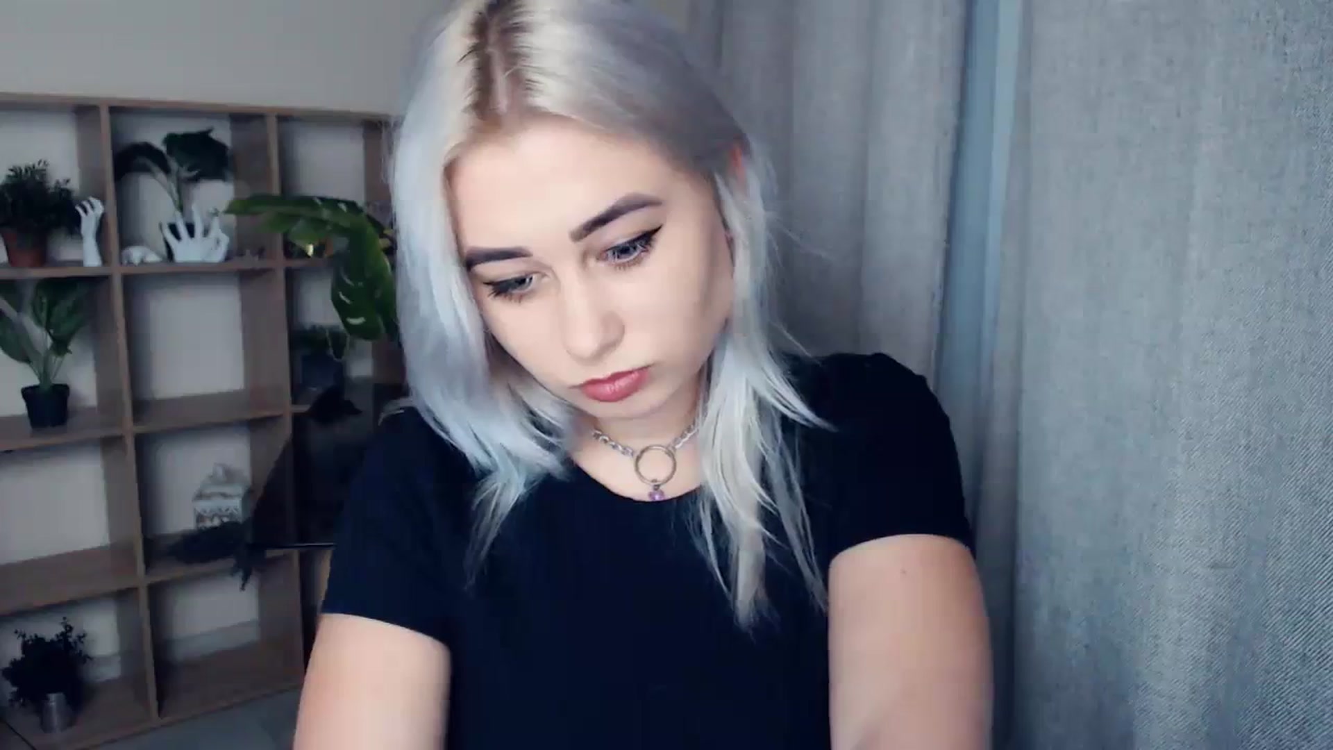 Gallery image thumbnail from Kukla_kolduna's myfreecams stream on, 01/12/2024, 15:13 image 8 of 20