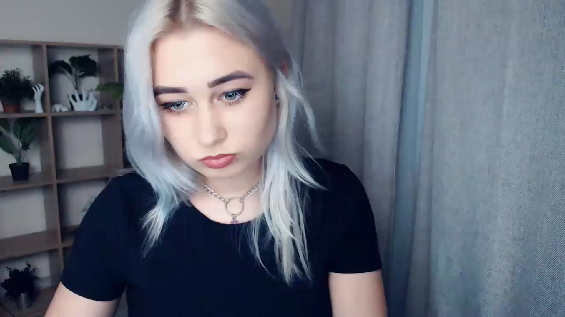 Gallery image thumbnail from Kukla_kolduna's myfreecams stream on, 01/12/2024, 15:13 image 4 of 20