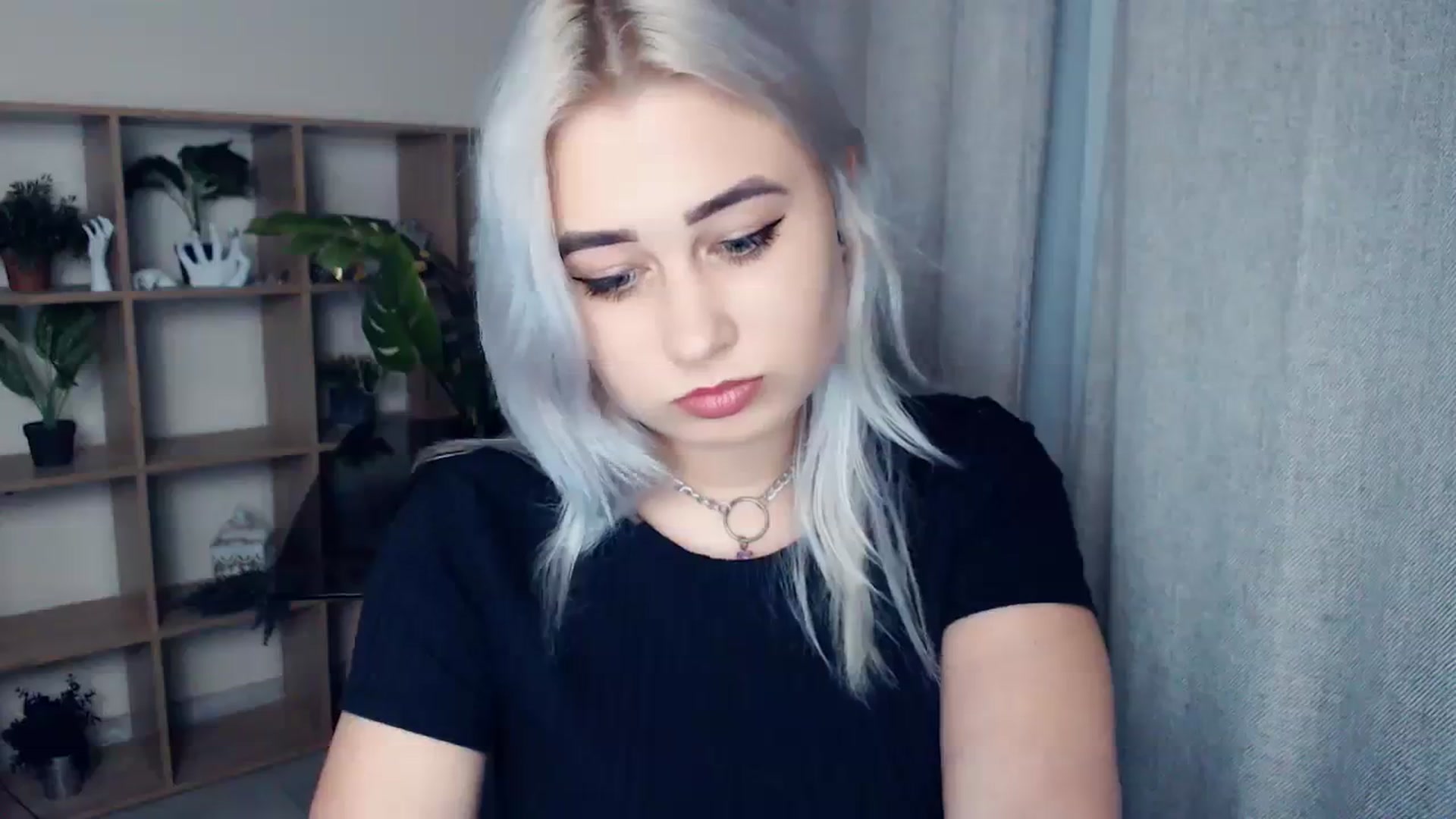 Gallery image thumbnail from Kukla_kolduna's myfreecams stream on, 01/12/2024, 15:13 image 6 of 20