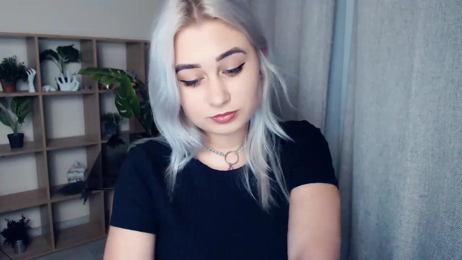 Gallery image thumbnail from Kukla_kolduna's myfreecams stream on, 01/12/2024, 15:13 image 5 of 20