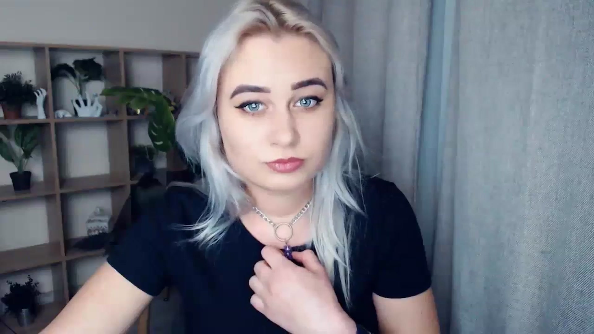 Gallery image thumbnail from Kukla_kolduna's myfreecams stream on, 01/12/2024, 15:13 image 12 of 20