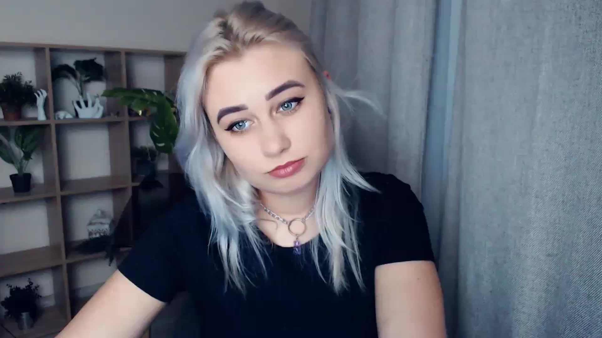Gallery image thumbnail from Kukla_kolduna's myfreecams stream on, 01/12/2024, 15:13 image 19 of 20