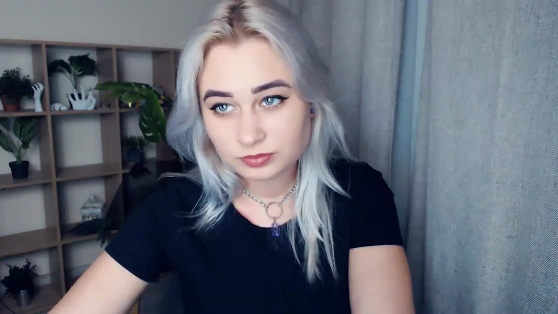 Gallery image thumbnail from Kukla_kolduna's myfreecams stream on, 01/12/2024, 15:13 image 13 of 20