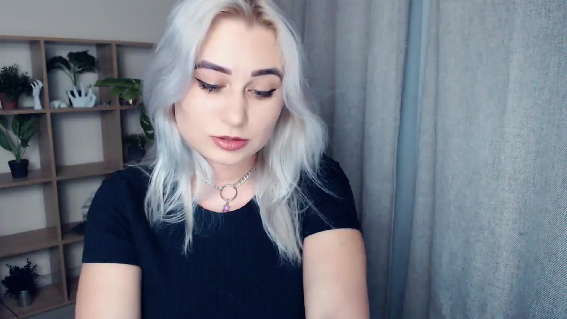 Gallery image thumbnail from Kukla_kolduna's myfreecams stream on, 01/12/2024, 15:33 image 18 of 20