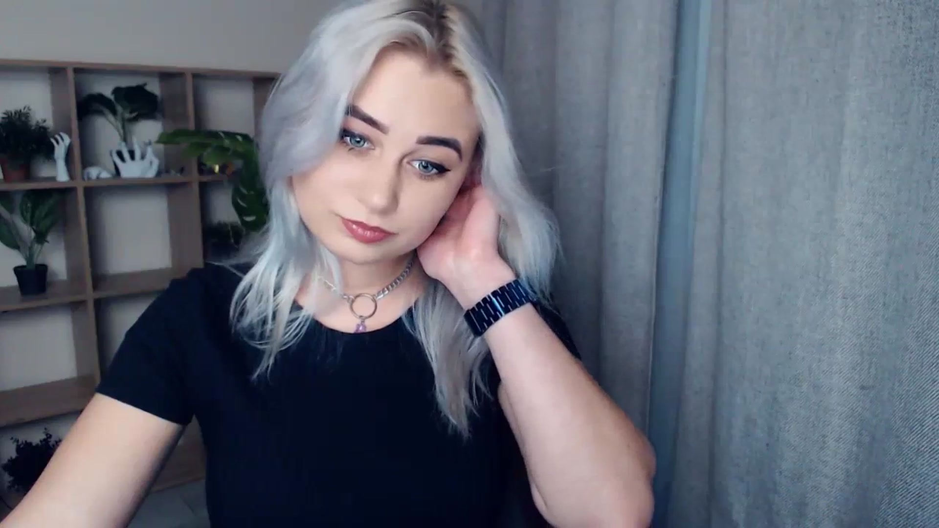 Gallery image thumbnail from Kukla_kolduna's myfreecams stream on, 01/12/2024, 15:33 image 20 of 20