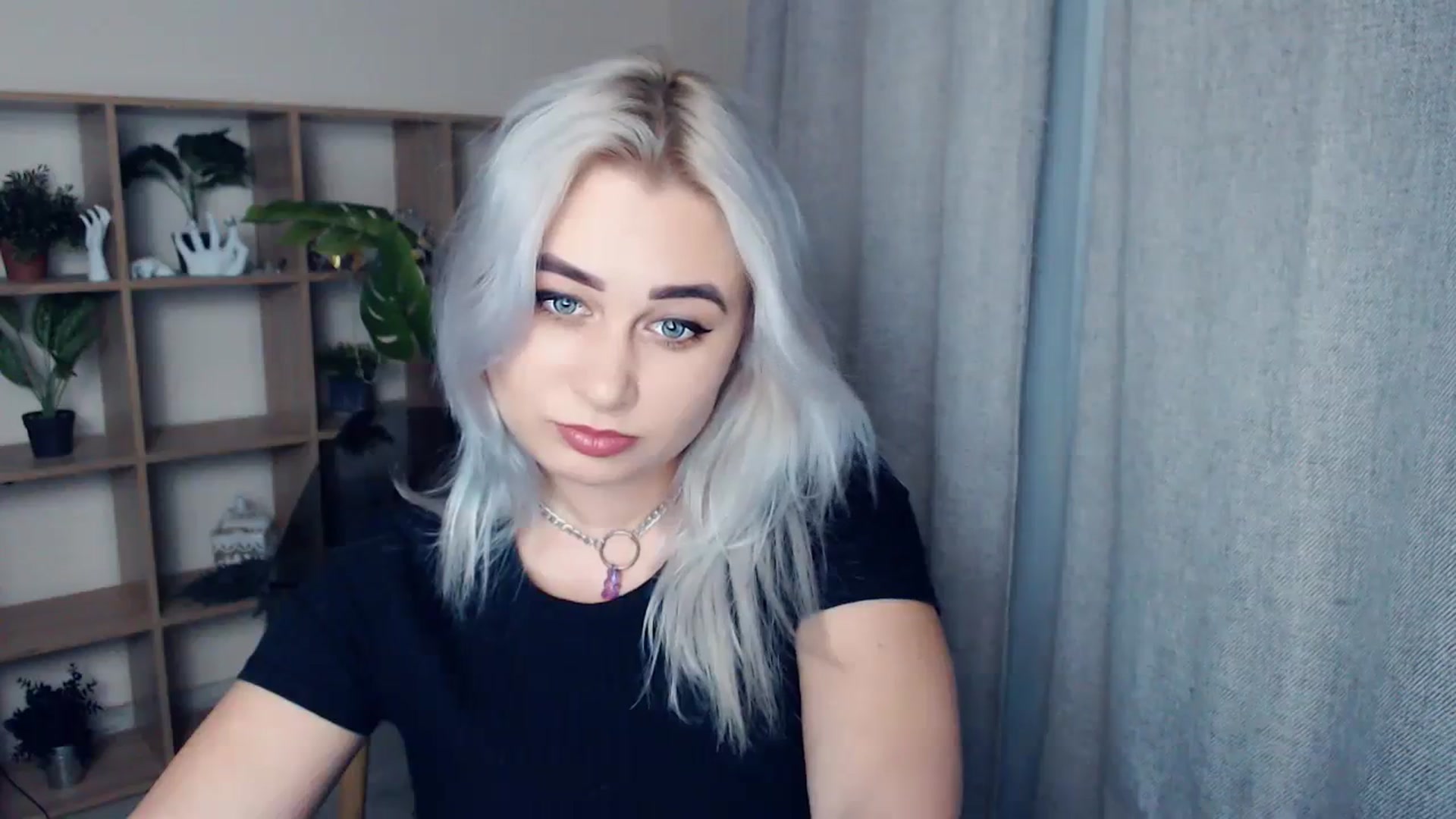 Gallery image thumbnail from Kukla_kolduna's myfreecams stream on, 01/12/2024, 15:33 image 13 of 20