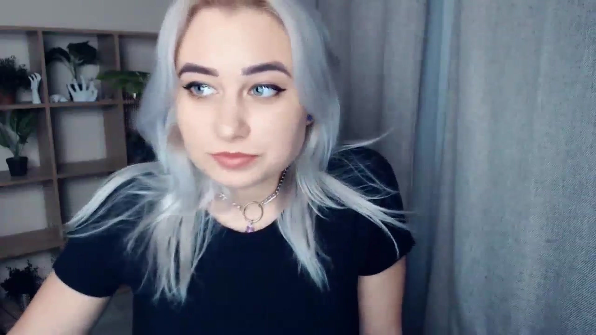 Gallery image thumbnail from Kukla_kolduna's myfreecams stream on, 01/12/2024, 16:22 image 18 of 20