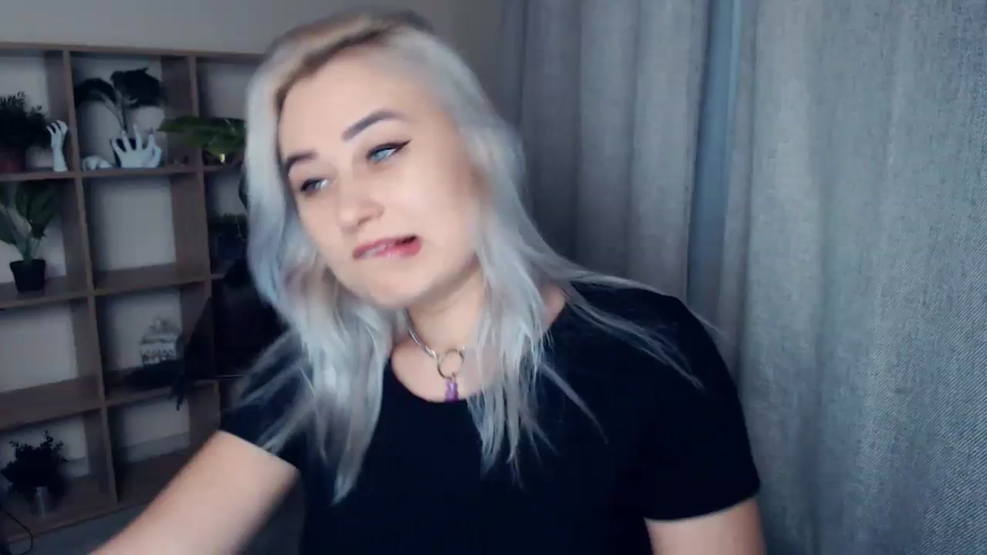 Gallery image thumbnail from Kukla_kolduna's myfreecams stream on, 01/12/2024, 16:22 image 15 of 20