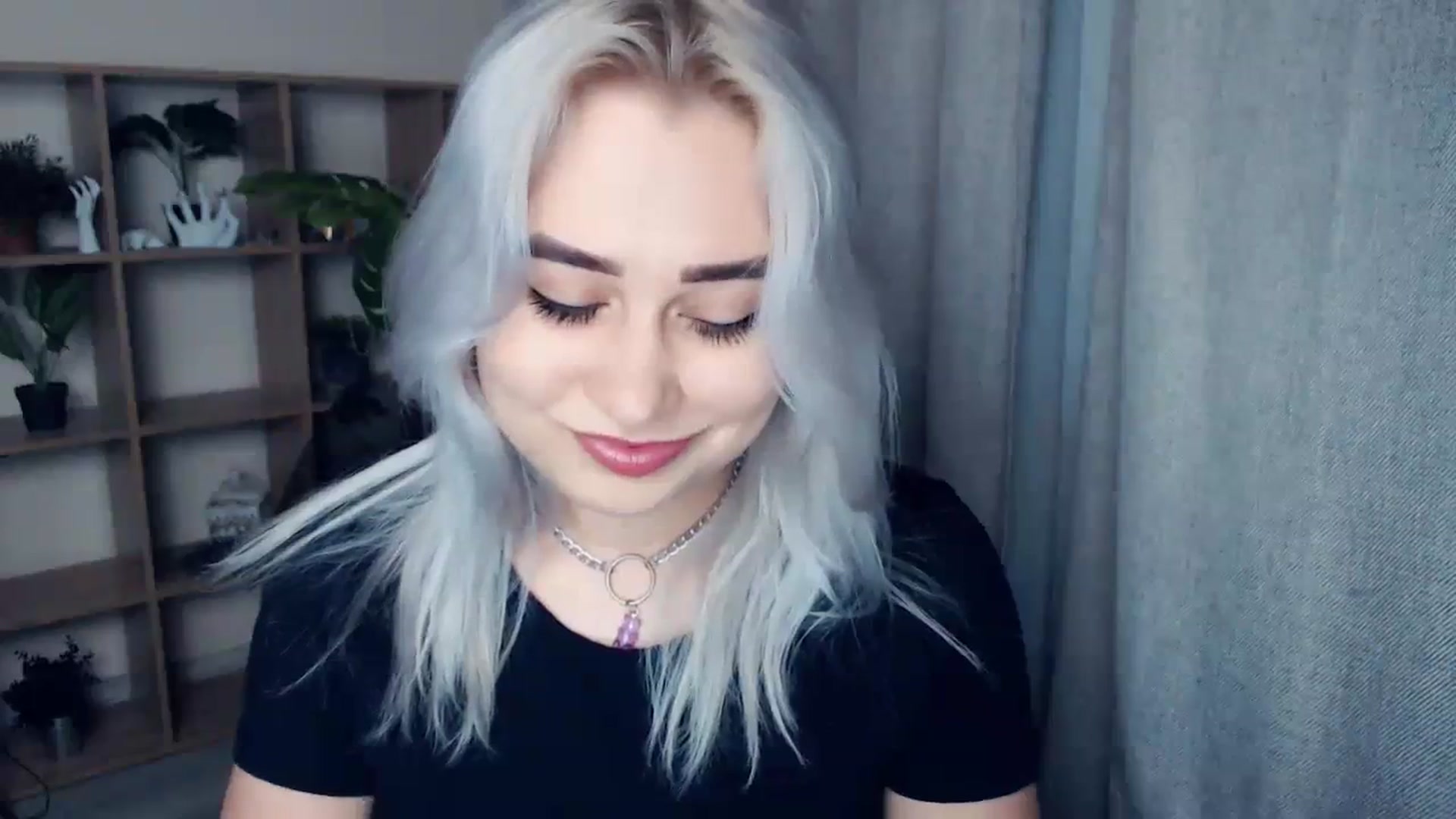 Gallery image thumbnail from Kukla_kolduna's myfreecams stream on, 01/12/2024, 16:22 image 17 of 20