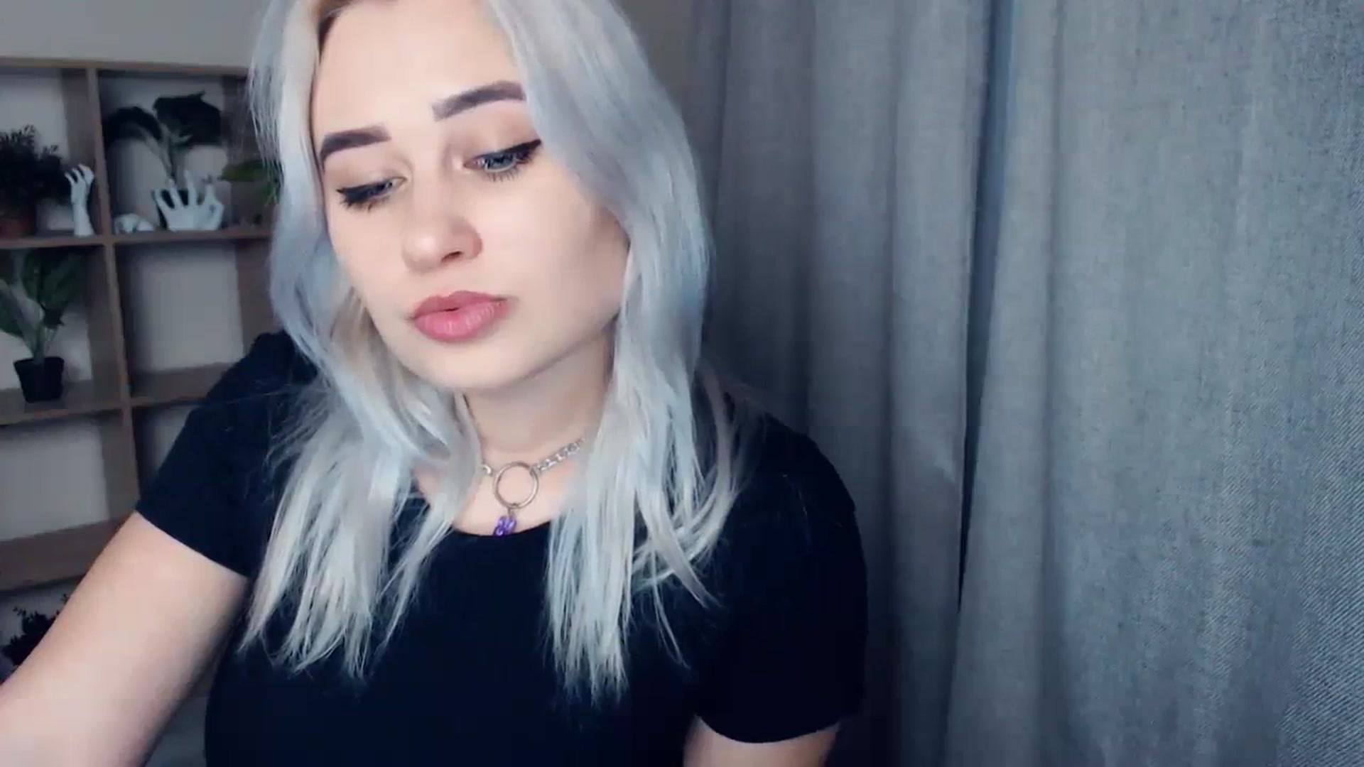 Gallery image thumbnail from Kukla_kolduna's myfreecams stream on, 01/12/2024, 17:38 image 11 of 20