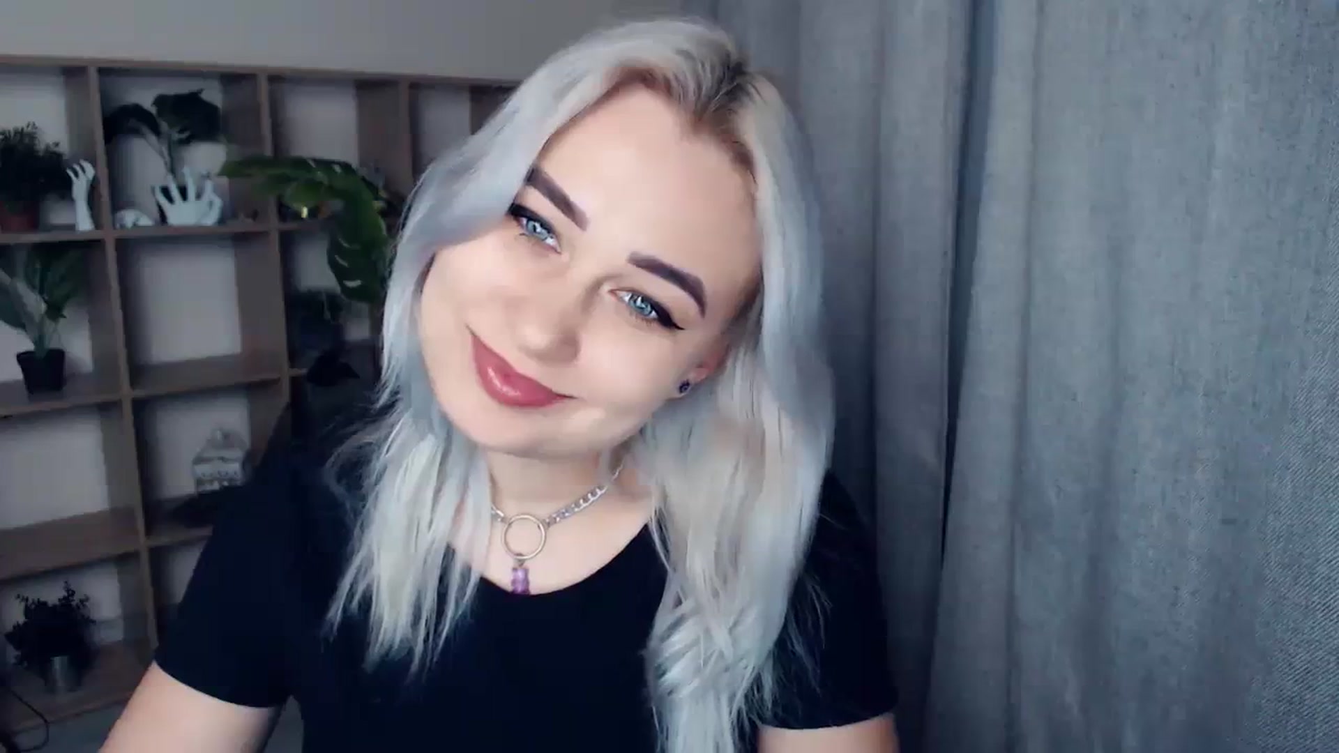 Gallery image thumbnail from Kukla_kolduna's myfreecams stream on, 01/12/2024, 17:38 image 17 of 20